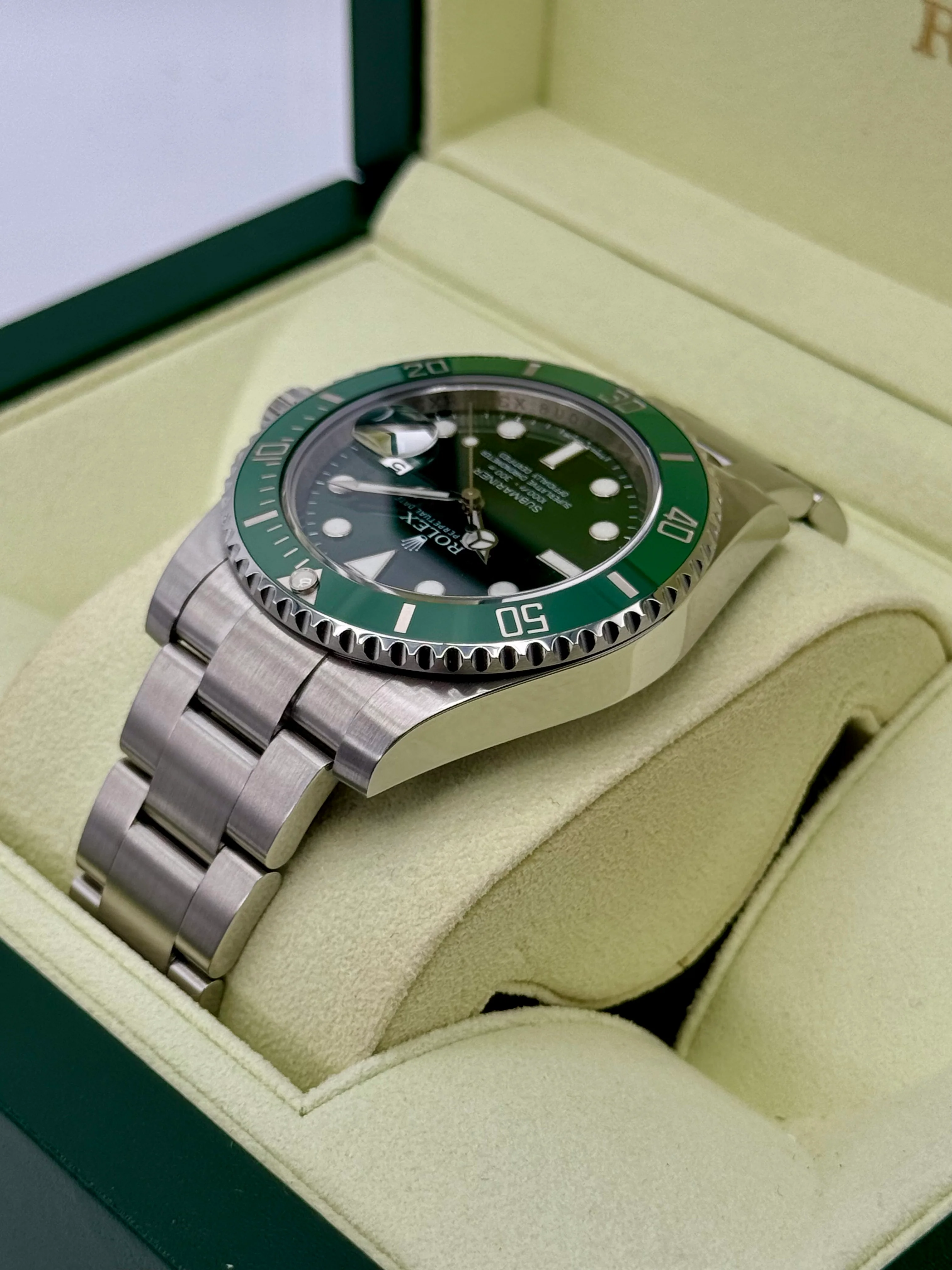 2011 Rolex Submariner "Hulk" 40mm 116610LV Green Dial - Image 7