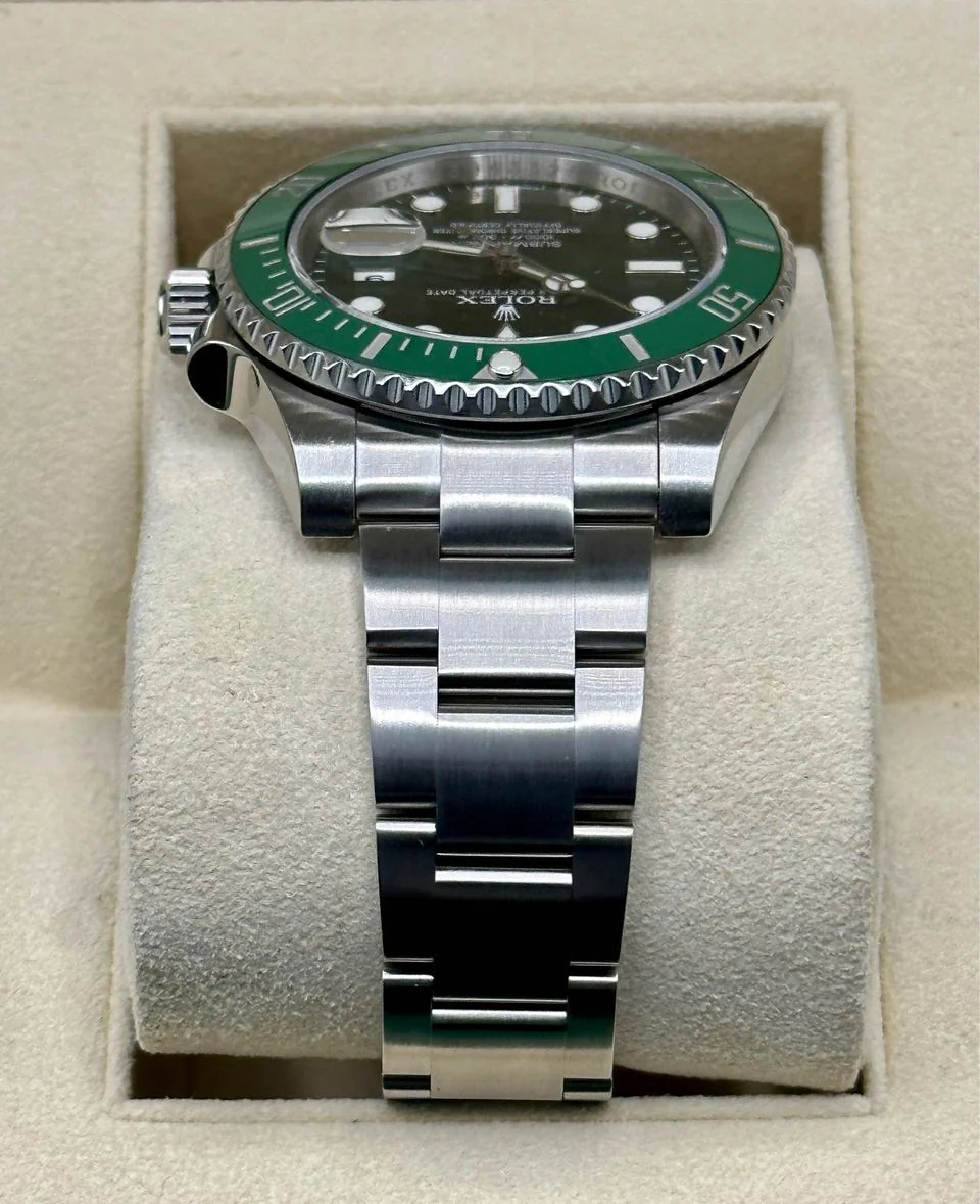 2014 Rolex Submariner "Hulk" 40mm 116610LV Oyster Green Dial - Image 4