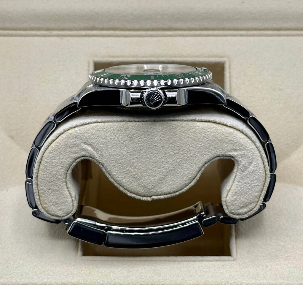 2014 Rolex Submariner "Hulk" 40mm 116610LV Oyster Green Dial - Image 9