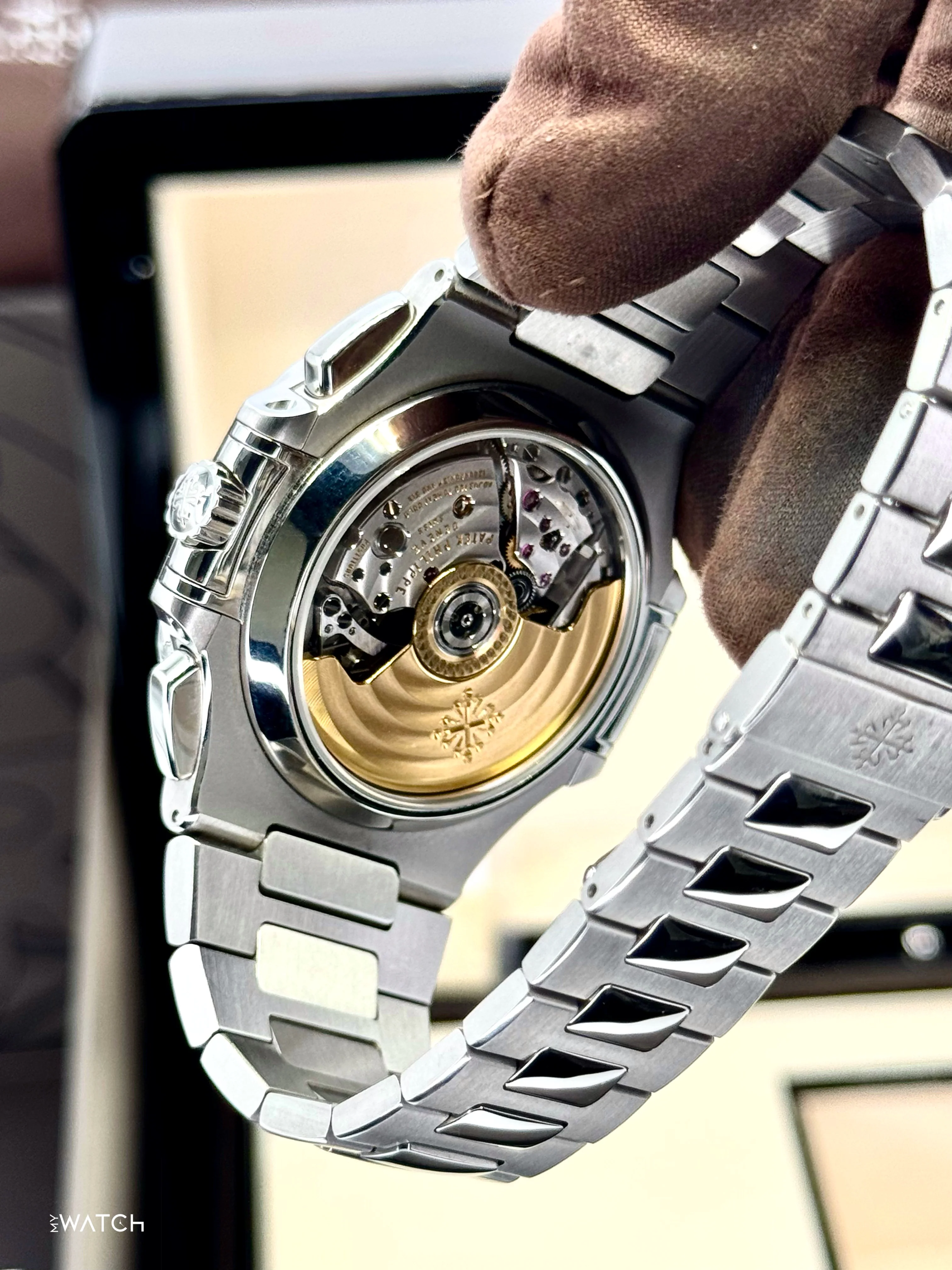 2014 Patek Philippe Nautilus Chrono 40.5mm 5980/1A Stainless Steel White Dial - Image 8