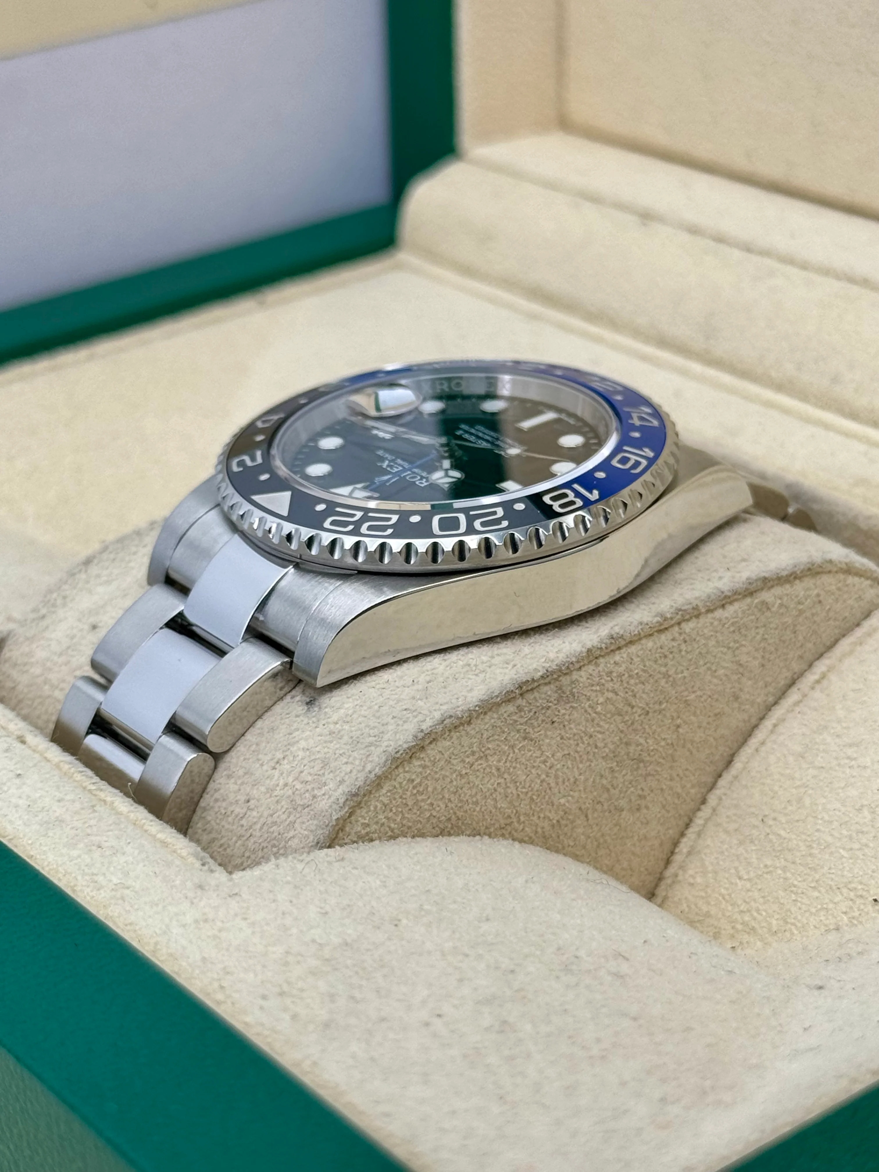 2014 Rolex GMT-Master II “Batman” 40mm 116710BLNR Oyster - Image 7