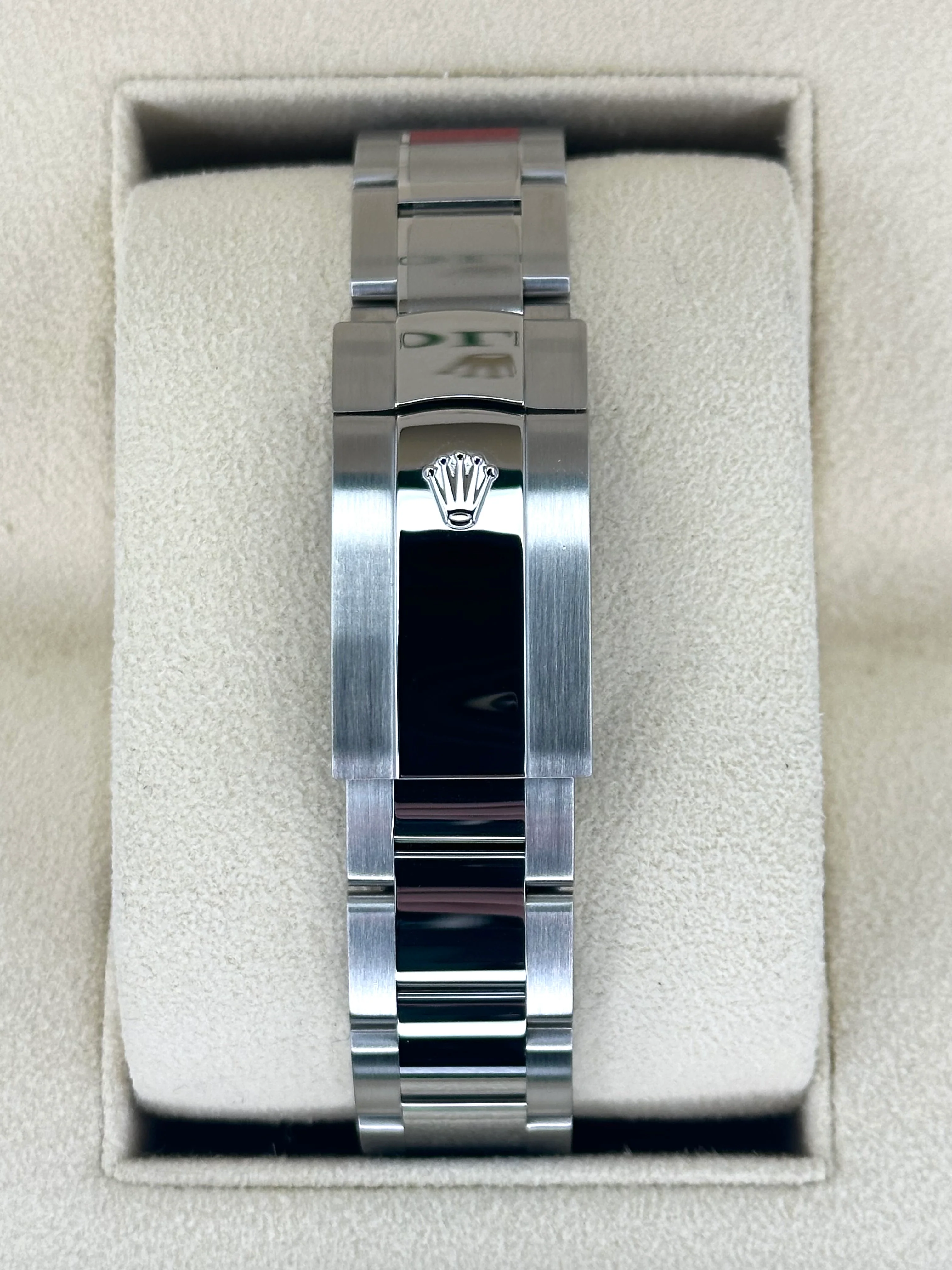 2014 Rolex Milgauss 40mm 116400GV Stainless Steel Black Dial - Image 2