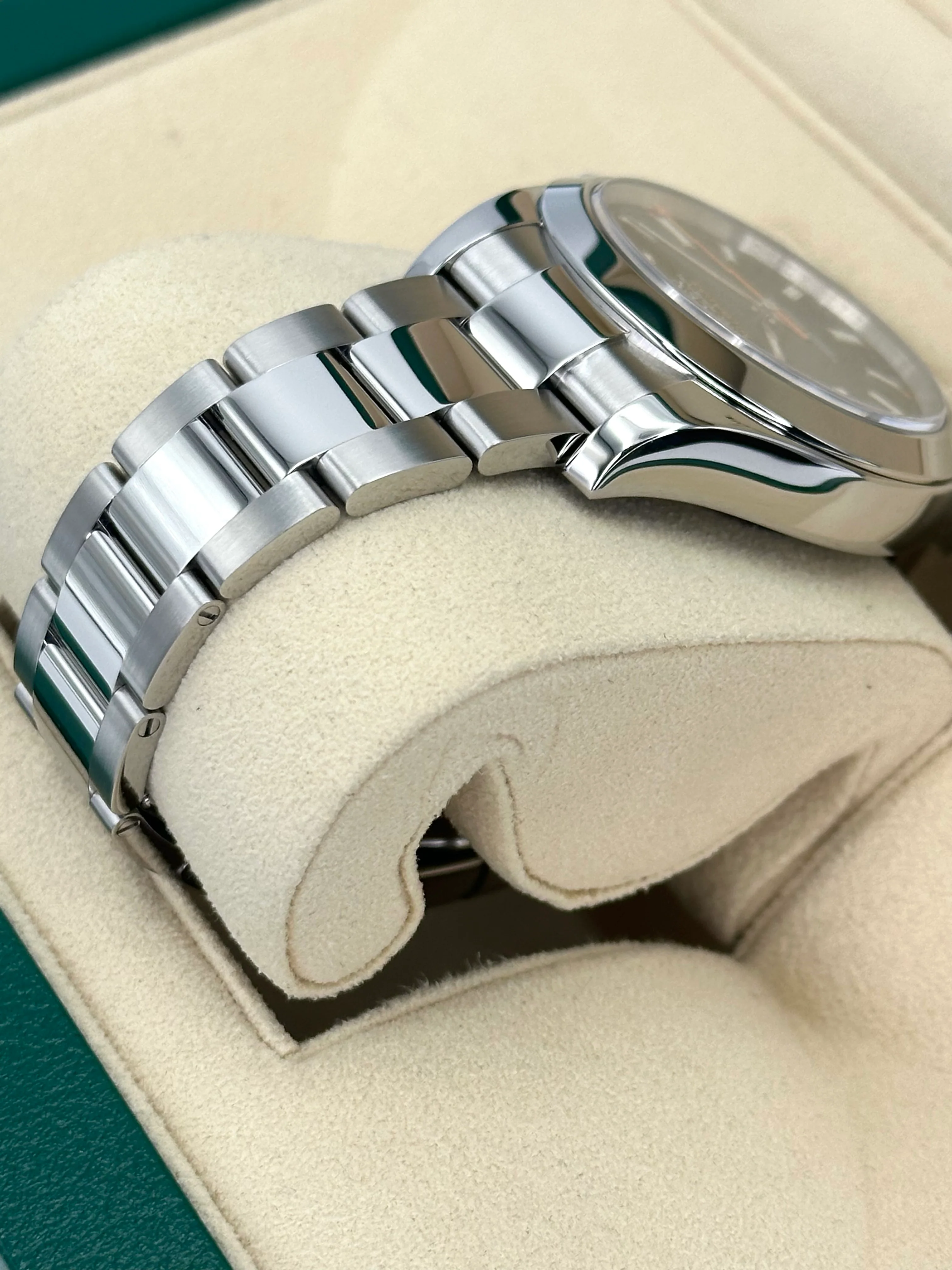 2014 Rolex Milgauss 40mm 116400GV Stainless Steel Black Dial - Image 7