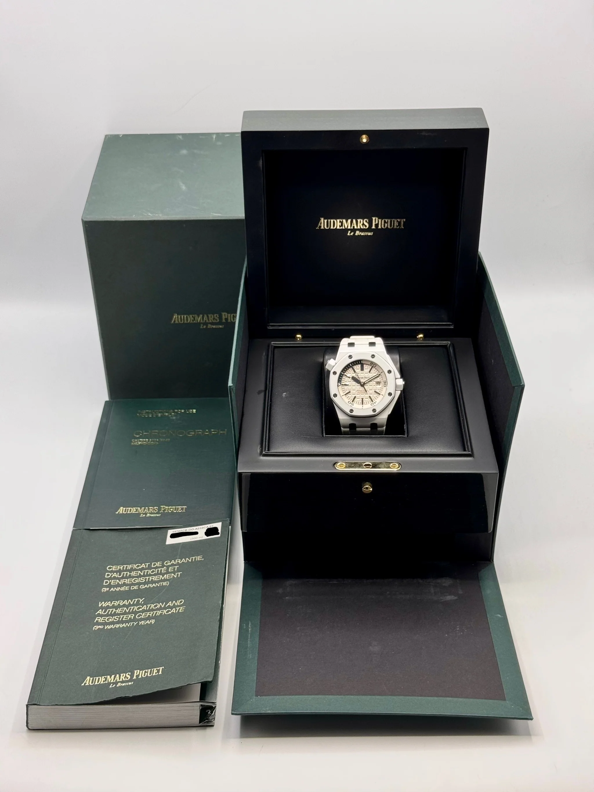 2015 Audemars Piguet Royal Oak Offshore Diver 42mm 15707CB Ceramic - Image 10