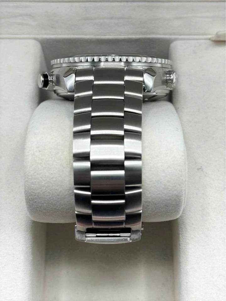 2015 Omega 22105000 Seamaster Planet Ocean Chronograph - Image 4