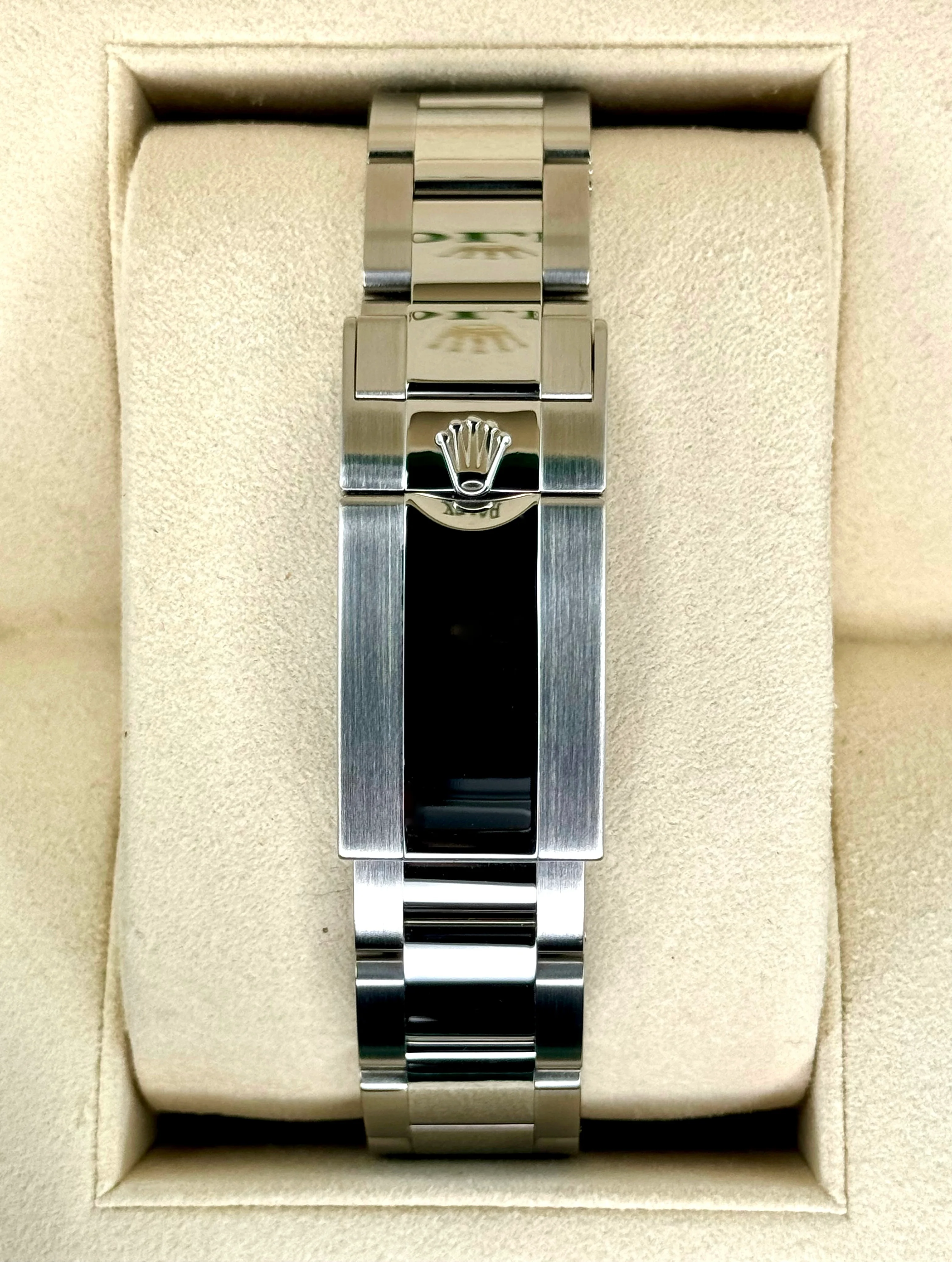 2015 Rolex GMT-Master II 40mm 116710LN Stainless Steel Black Dial - Image 2