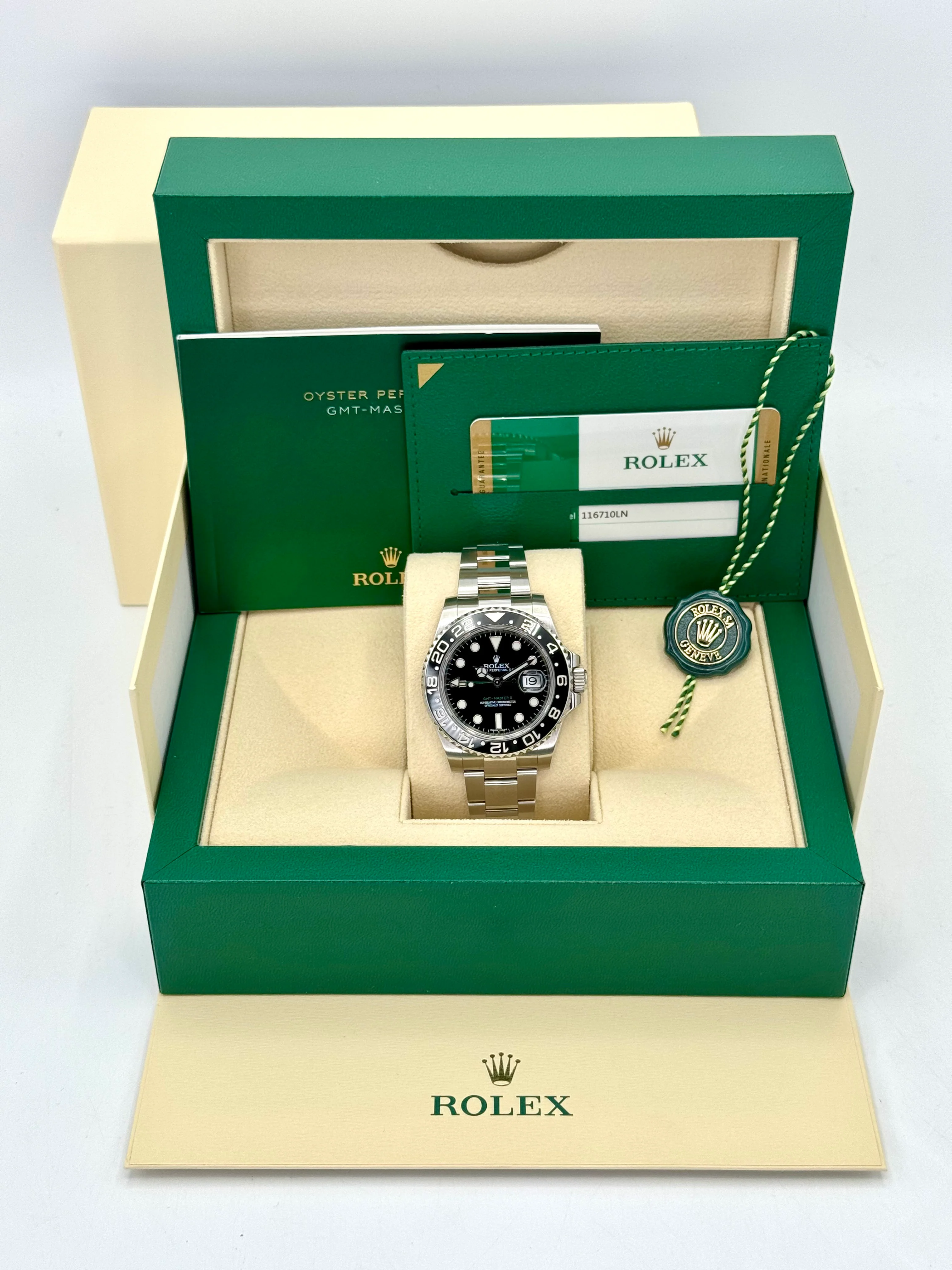 2015 Rolex GMT-Master II 40mm 116710LN Stainless Steel Black Dial - Image 12