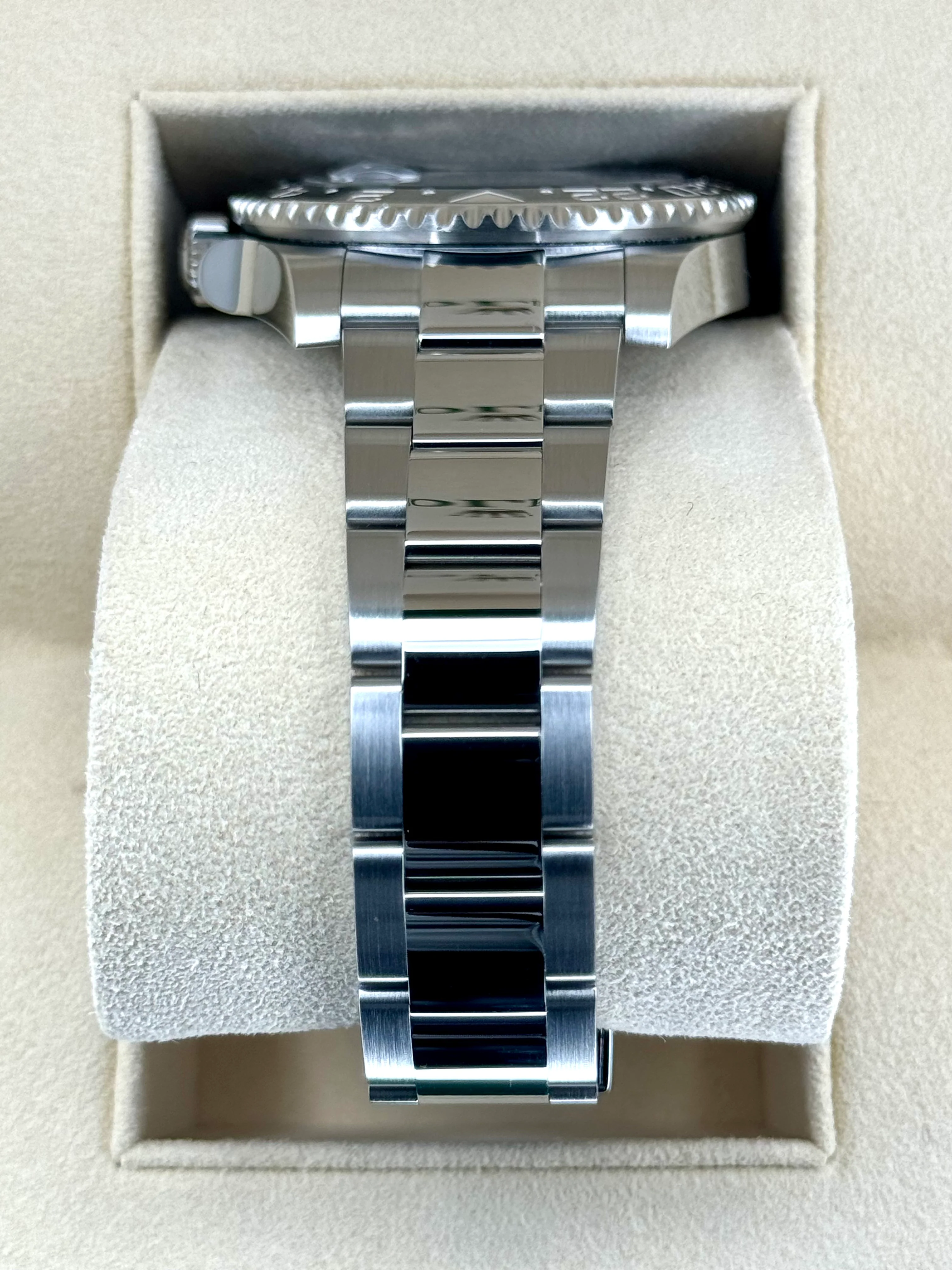 2015 Rolex GMT-Master II "Batman" 40mm 116710BLNR Oyster - Image 4