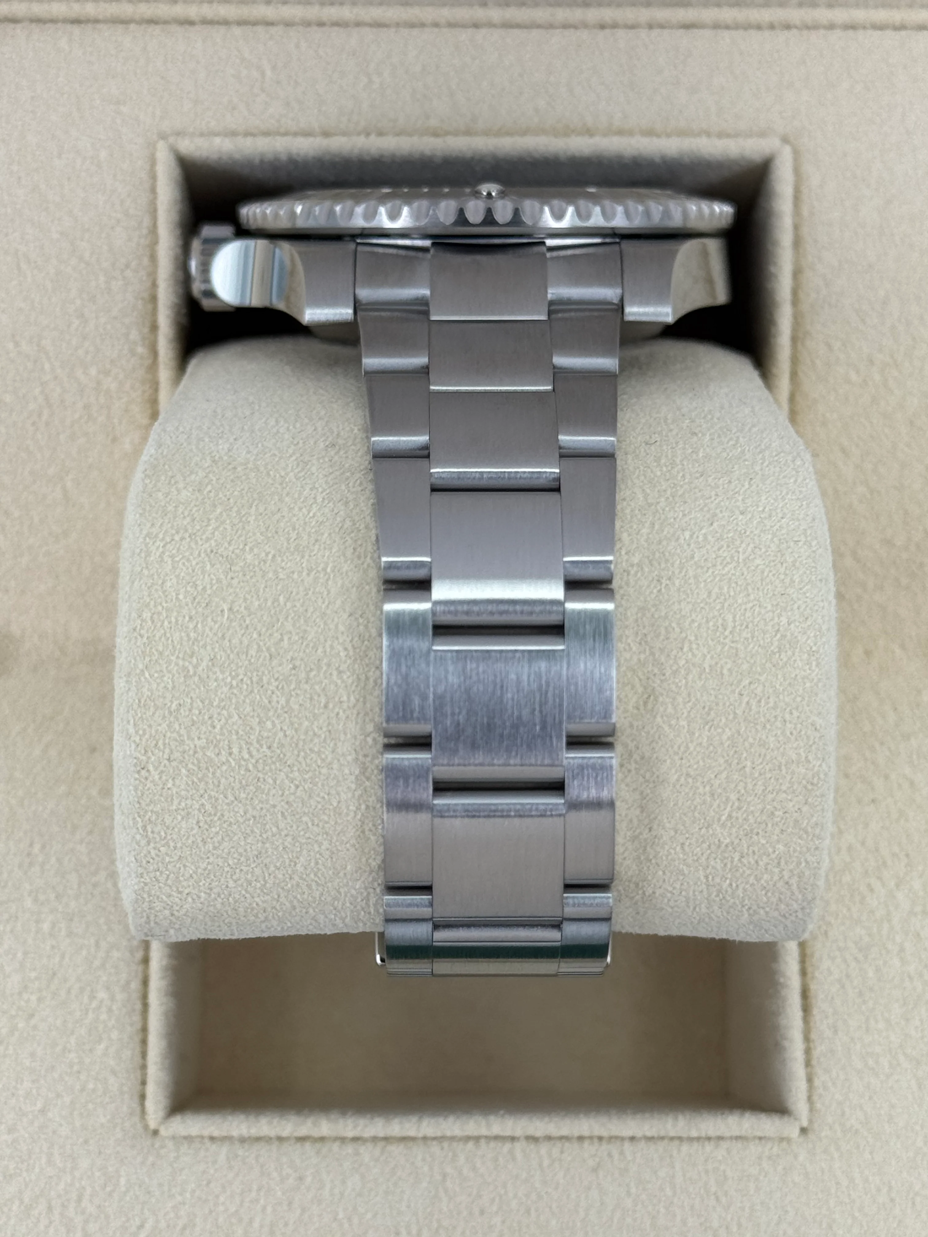2015 Rolex Submariner 40mm 114060 Stainless Steel Black Dial - Image 4