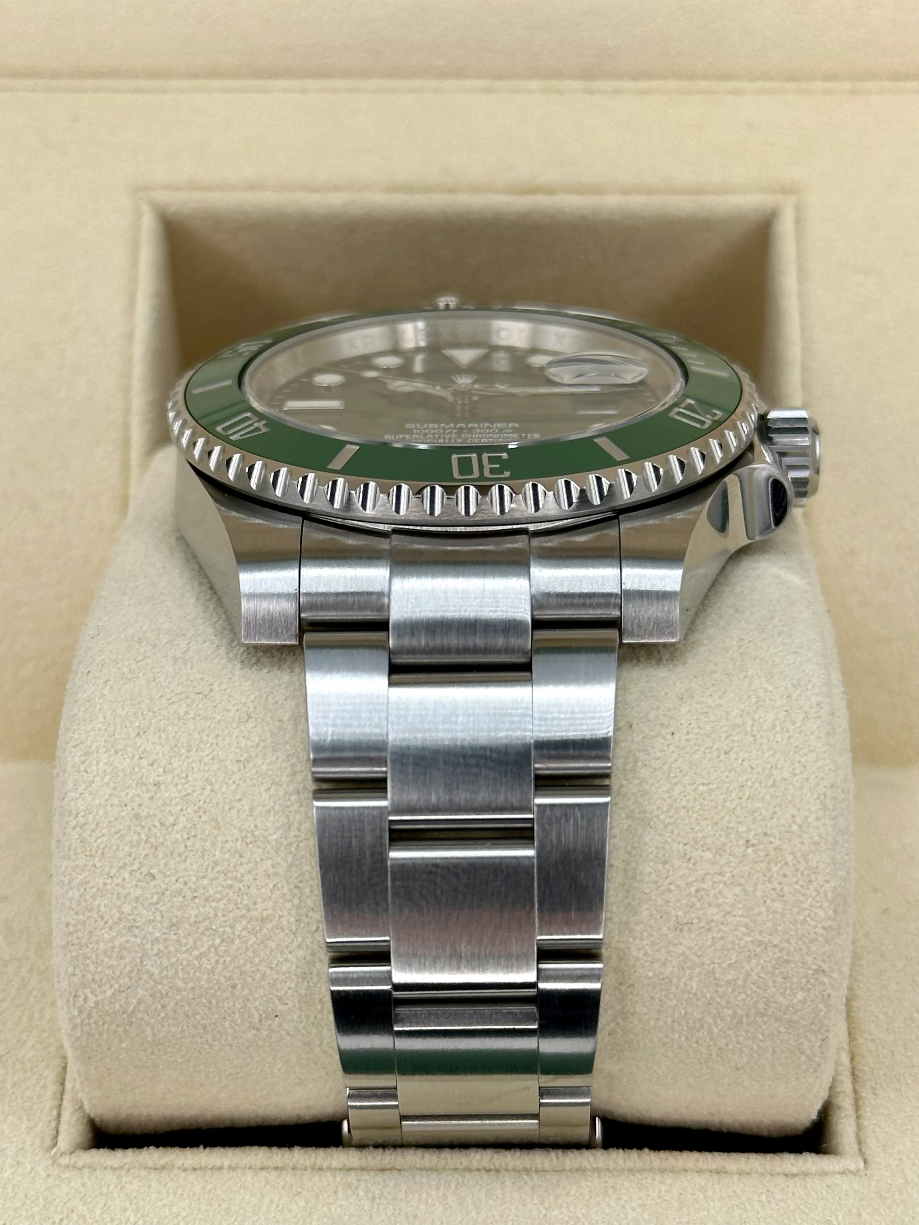 2015 Rolex Submariner "Hulk" 40mm 116610LV Green Dial - Image 3