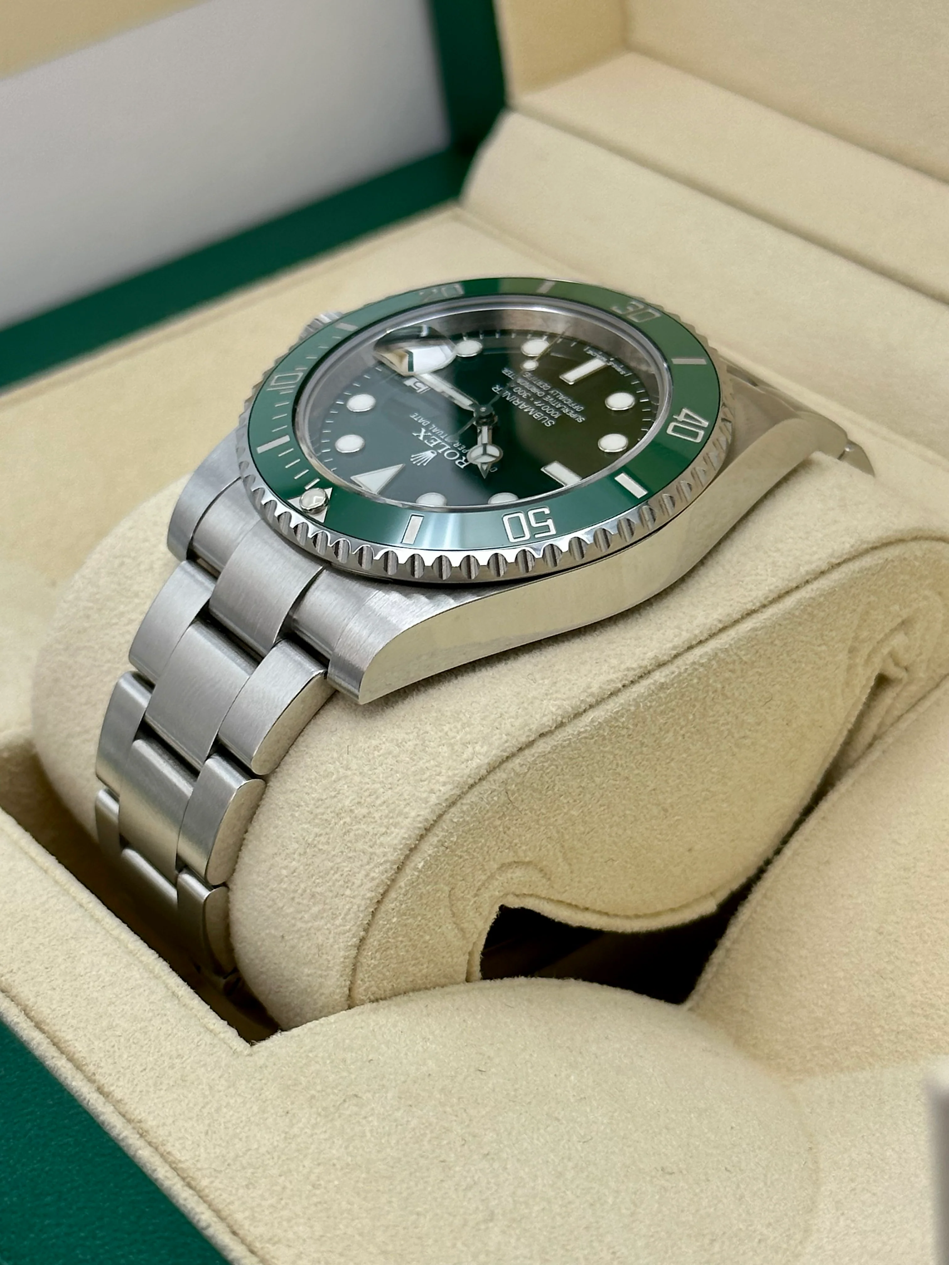 2015 Rolex Submariner "Hulk" 40mm 116610LV Green Dial - Image 5