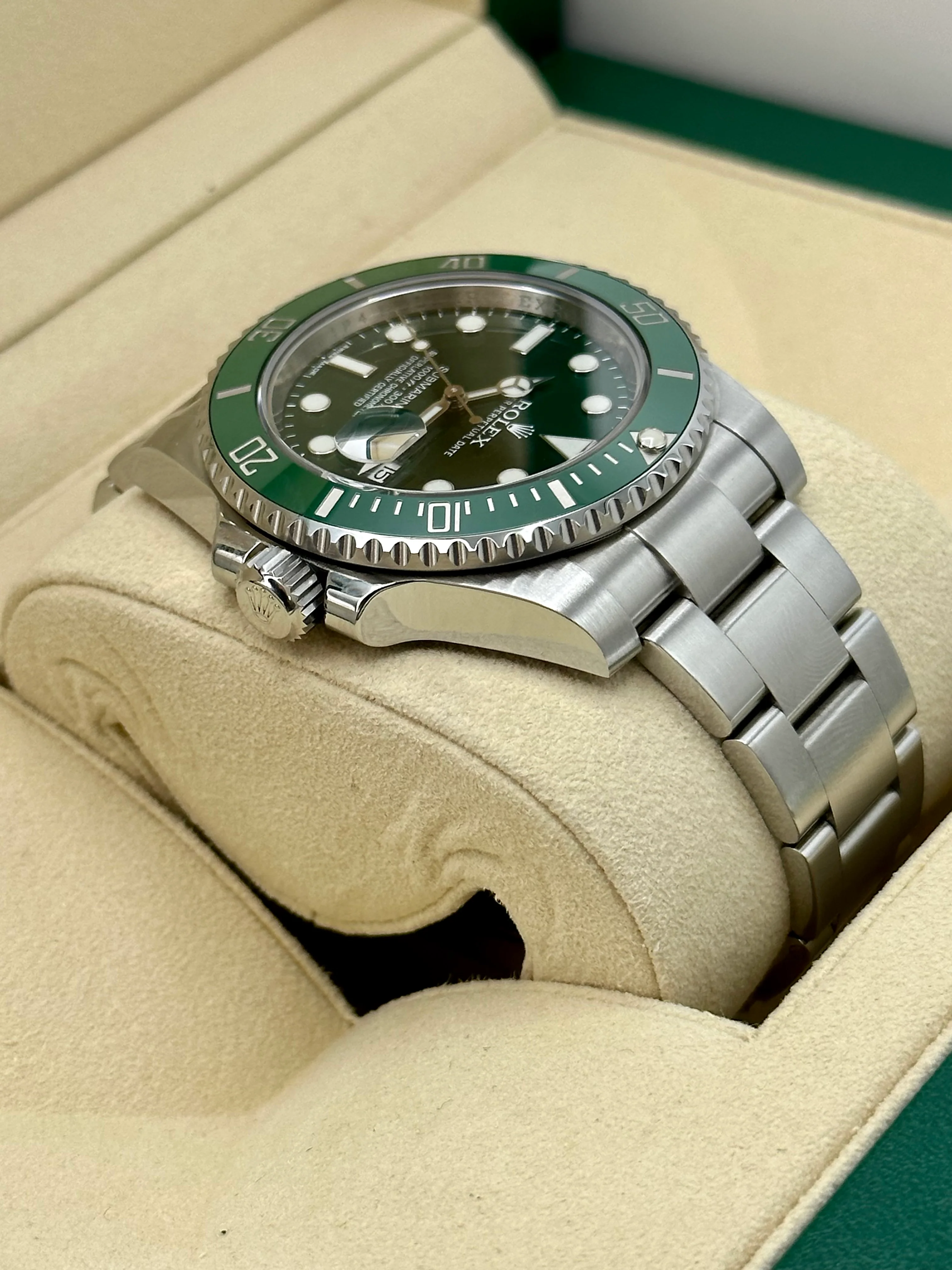 2015 Rolex Submariner "Hulk" 40mm 116610LV Green Dial - Image 6