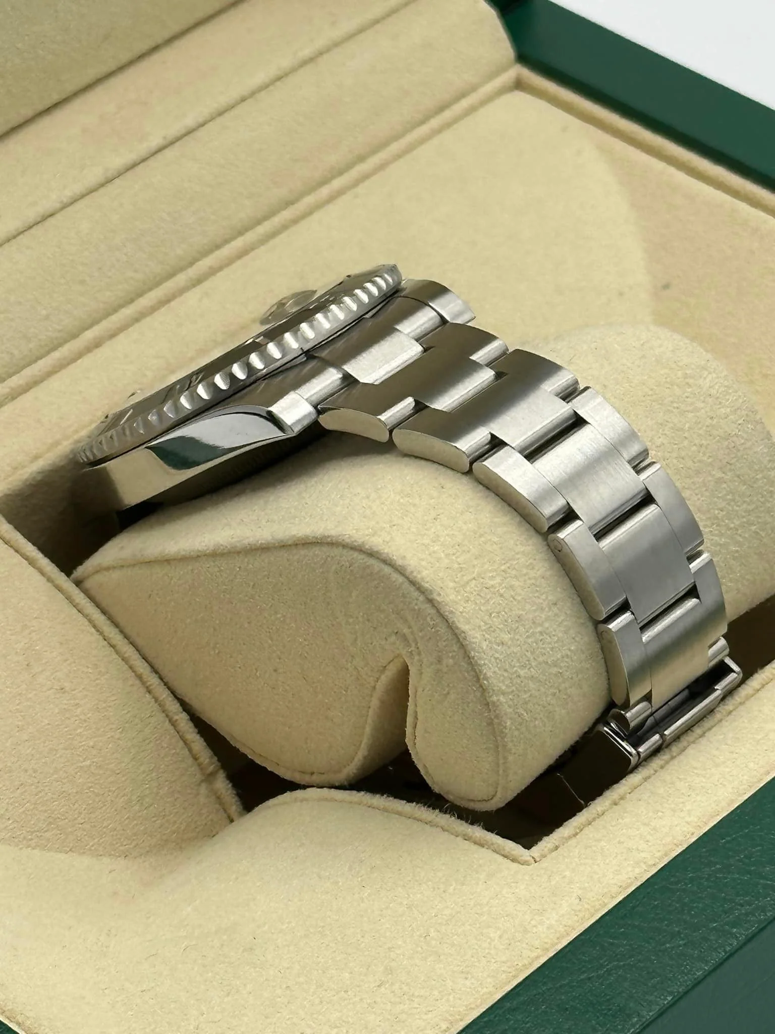 2015 Rolex Submariner 40mm 116610LN Stainless Steel Black Dial - Image 7