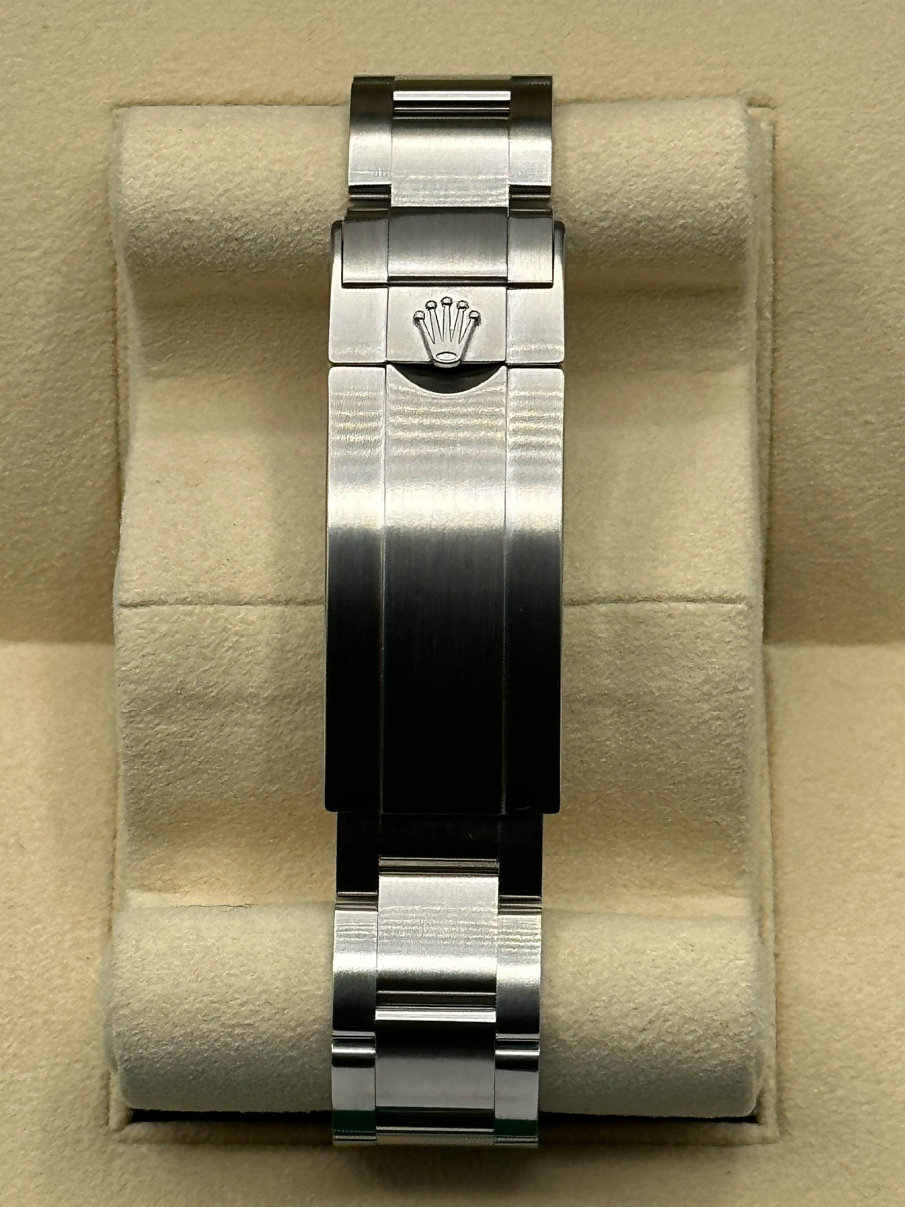 2015 Rolex Submariner "Hulk" 40mm 116610LV Green Dial - Image 2