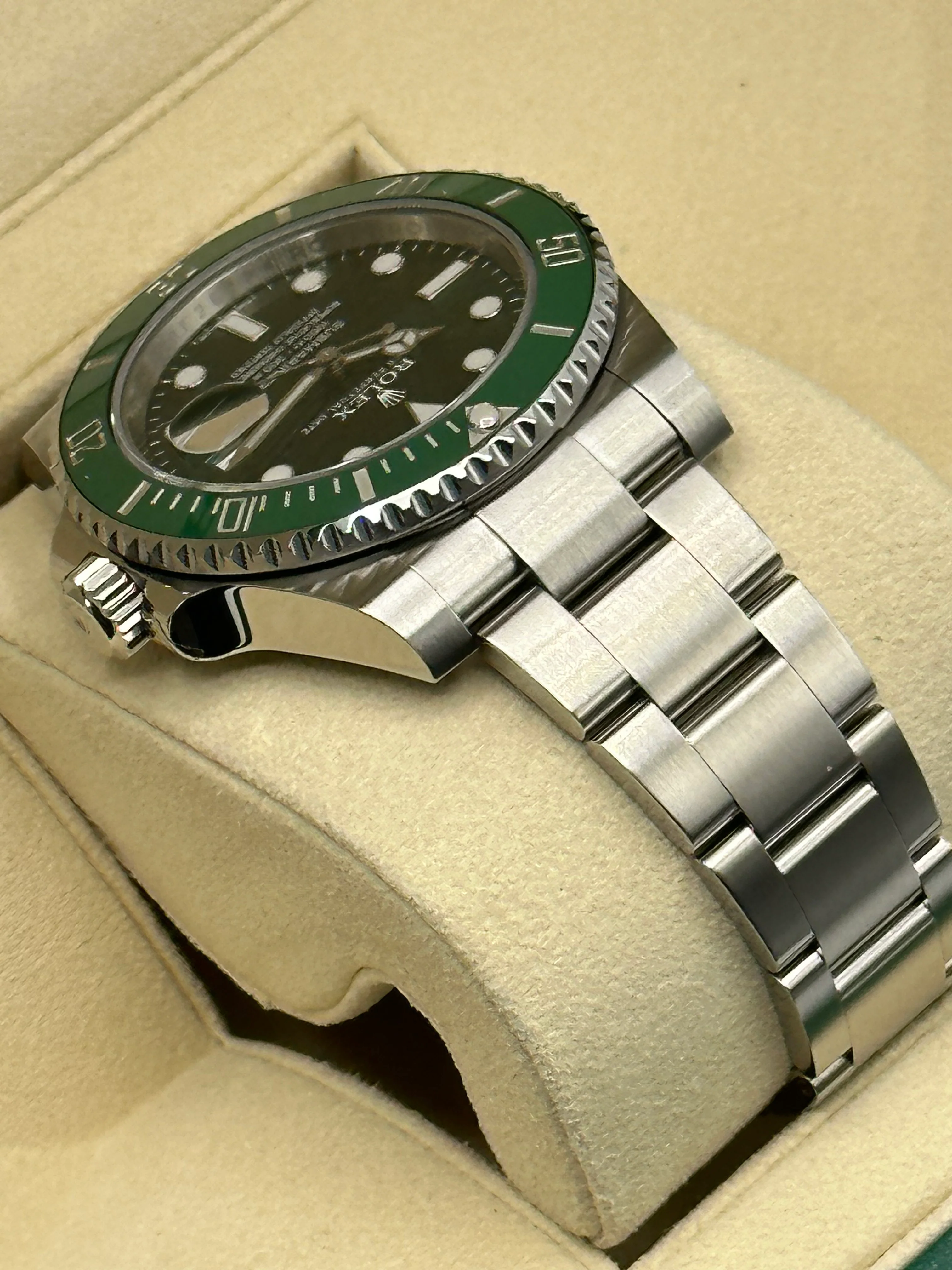 2015 Rolex Submariner "Hulk" 40mm 116610LV Green Dial - Image 6