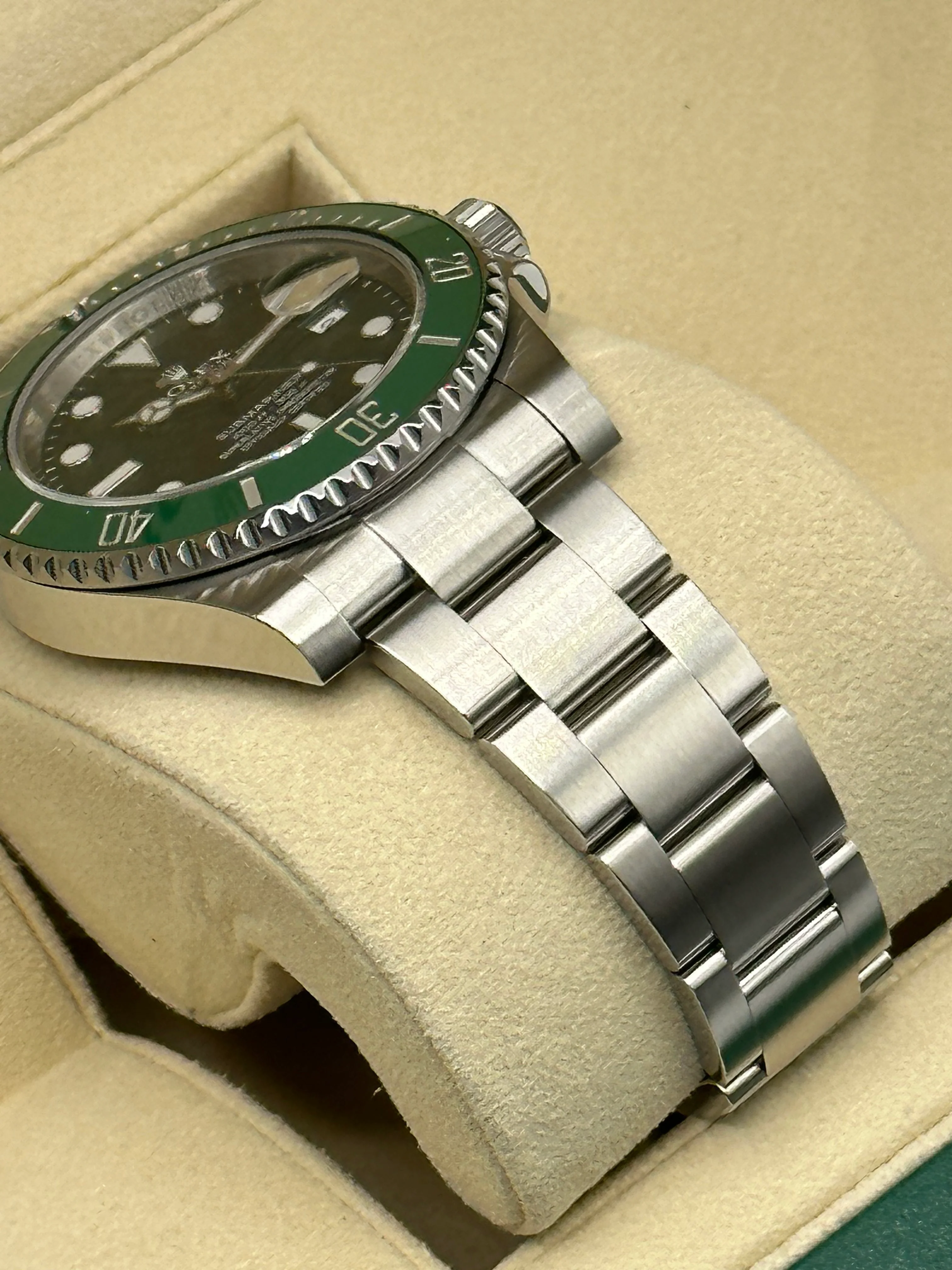 2015 Rolex Submariner "Hulk" 40mm 116610LV Green Dial - Image 8