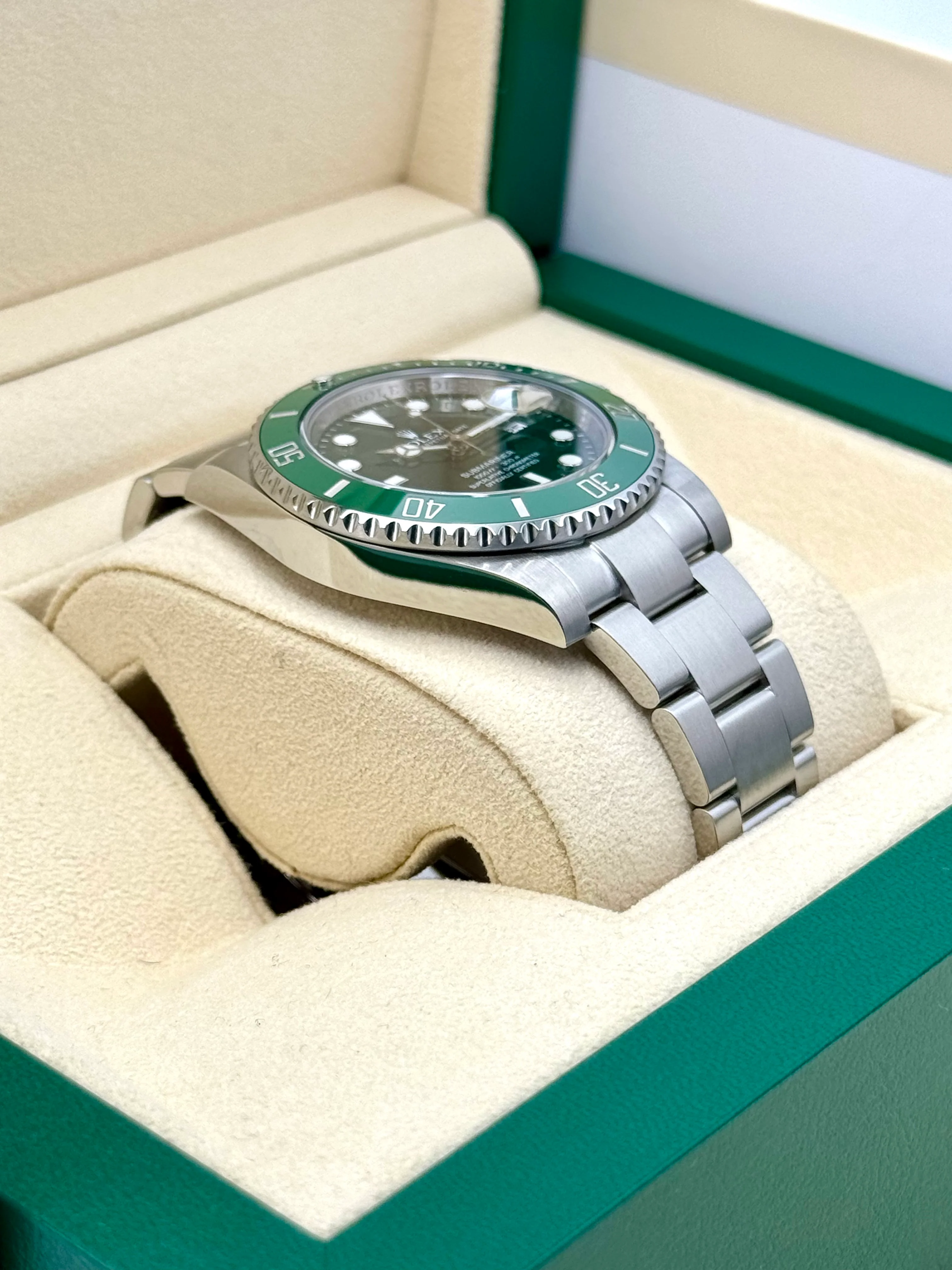 2015 Rolex Submariner "Hulk" 40mm 116610LV Green Dial - Image 6