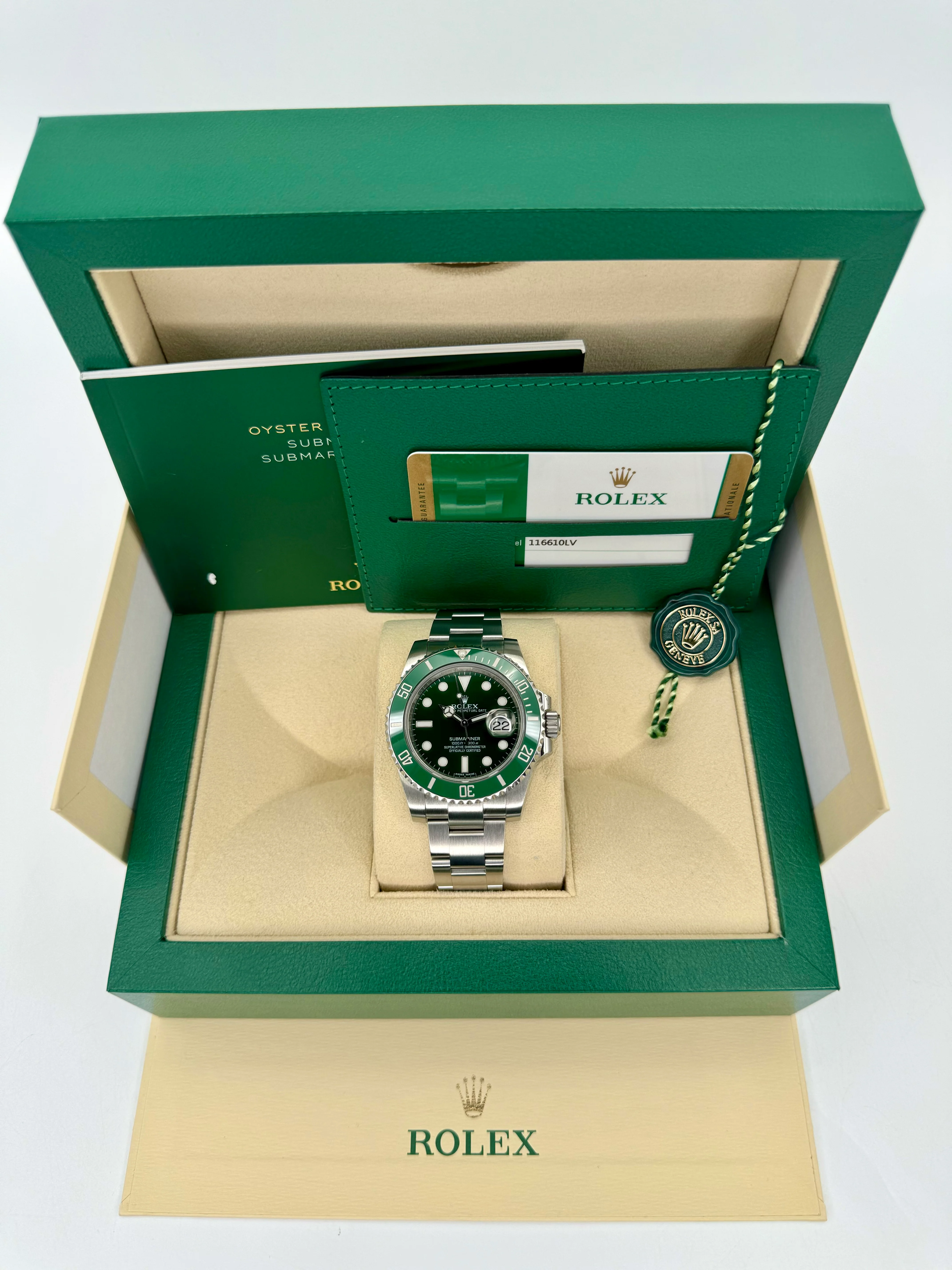 2015 Rolex Submariner "Hulk" 40mm 116610LV Green Dial - Image 11
