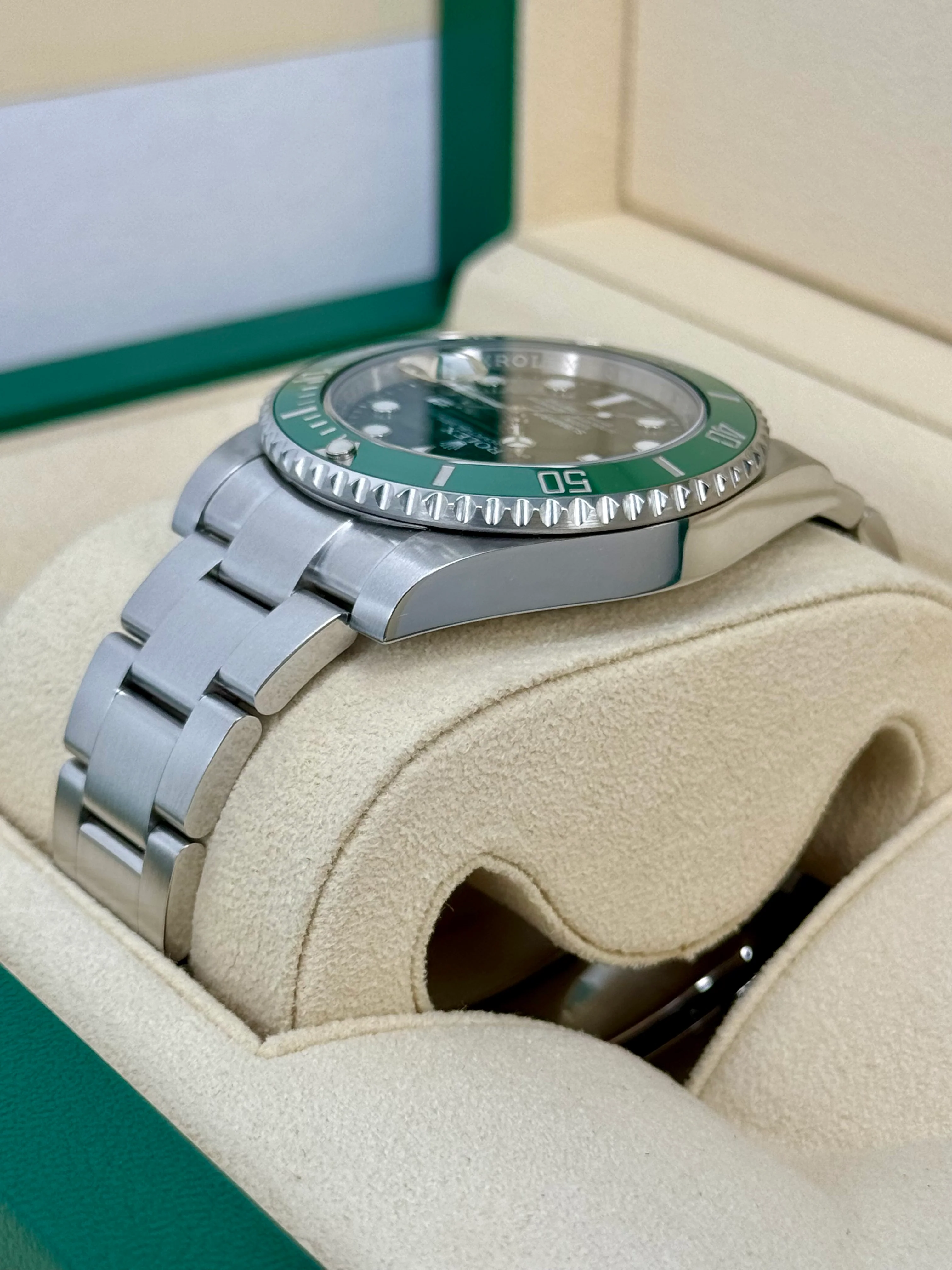 2015 Rolex Submariner "Hulk" 40mm 116610LV Green Dial - Image 7