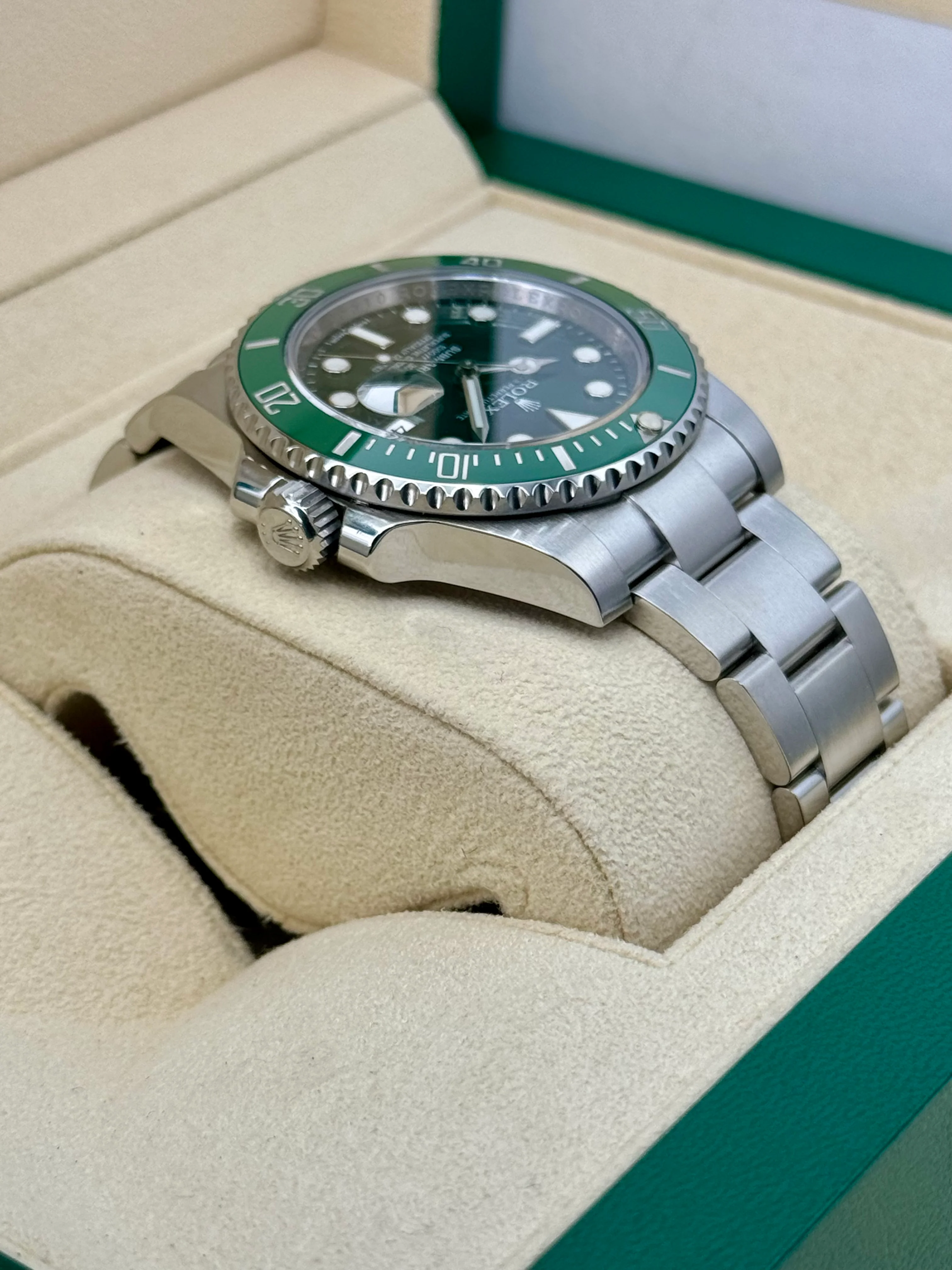 2015 Rolex Submariner "Hulk" 40mm 116610LV Green Dial - Image 8