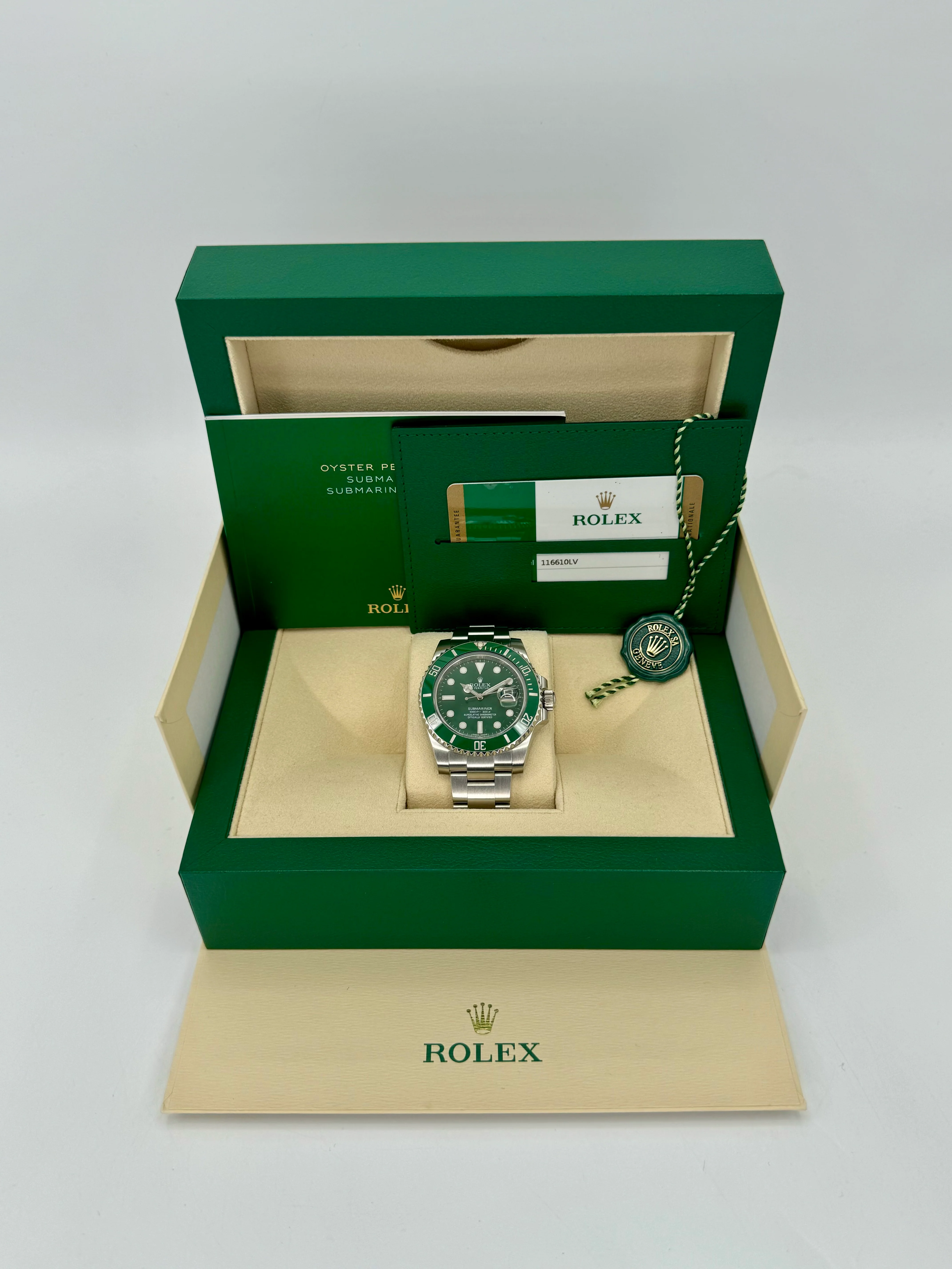 2015 Rolex Submariner "Hulk" 40mm 116610LV Green Dial - Image 11