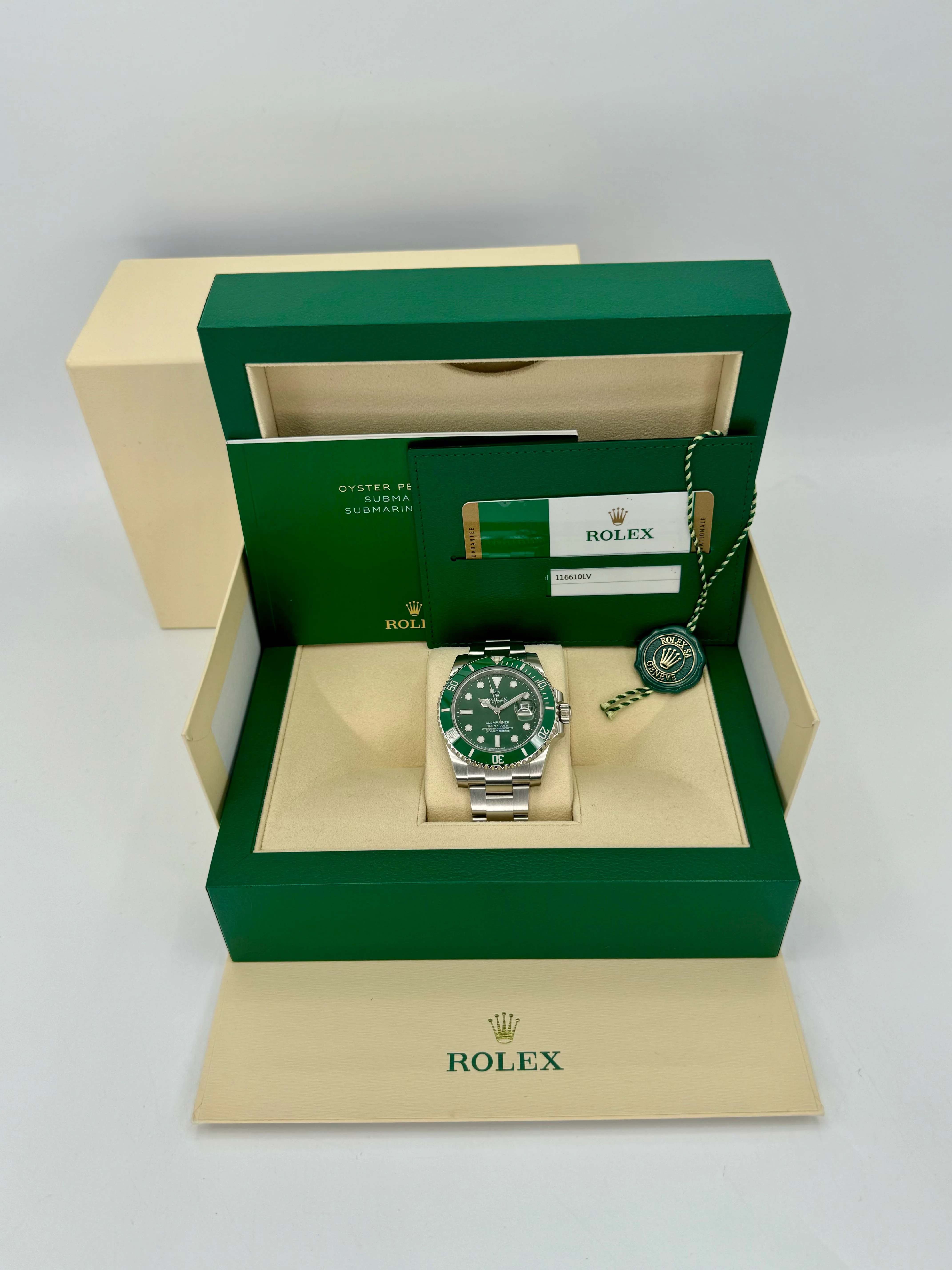 2015 Rolex Submariner "Hulk" 40mm 116610LV Green Dial - Image 12