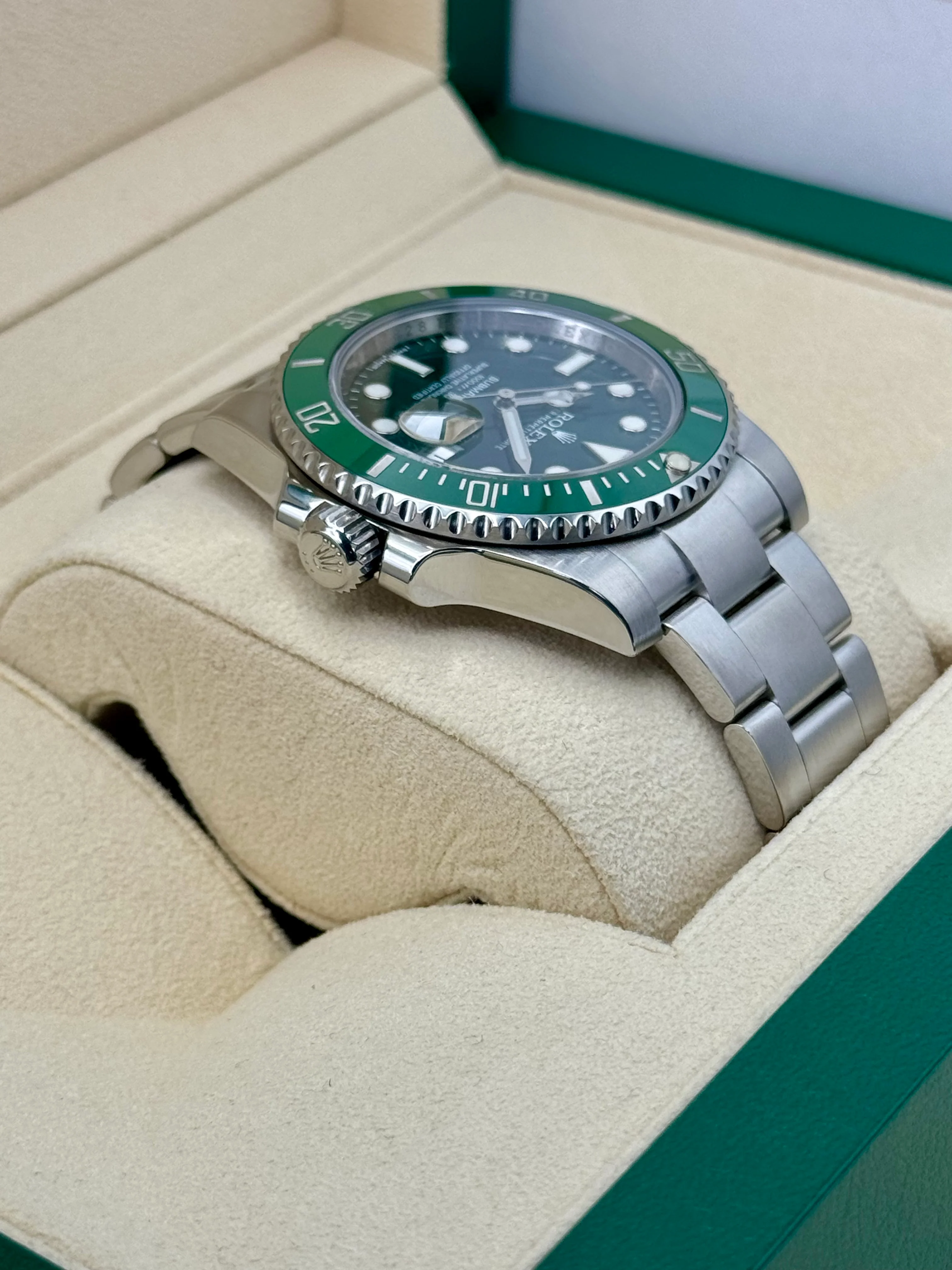 2015 Rolex Submariner "Hulk" 40mm 116610LV Green Dial - Image 8
