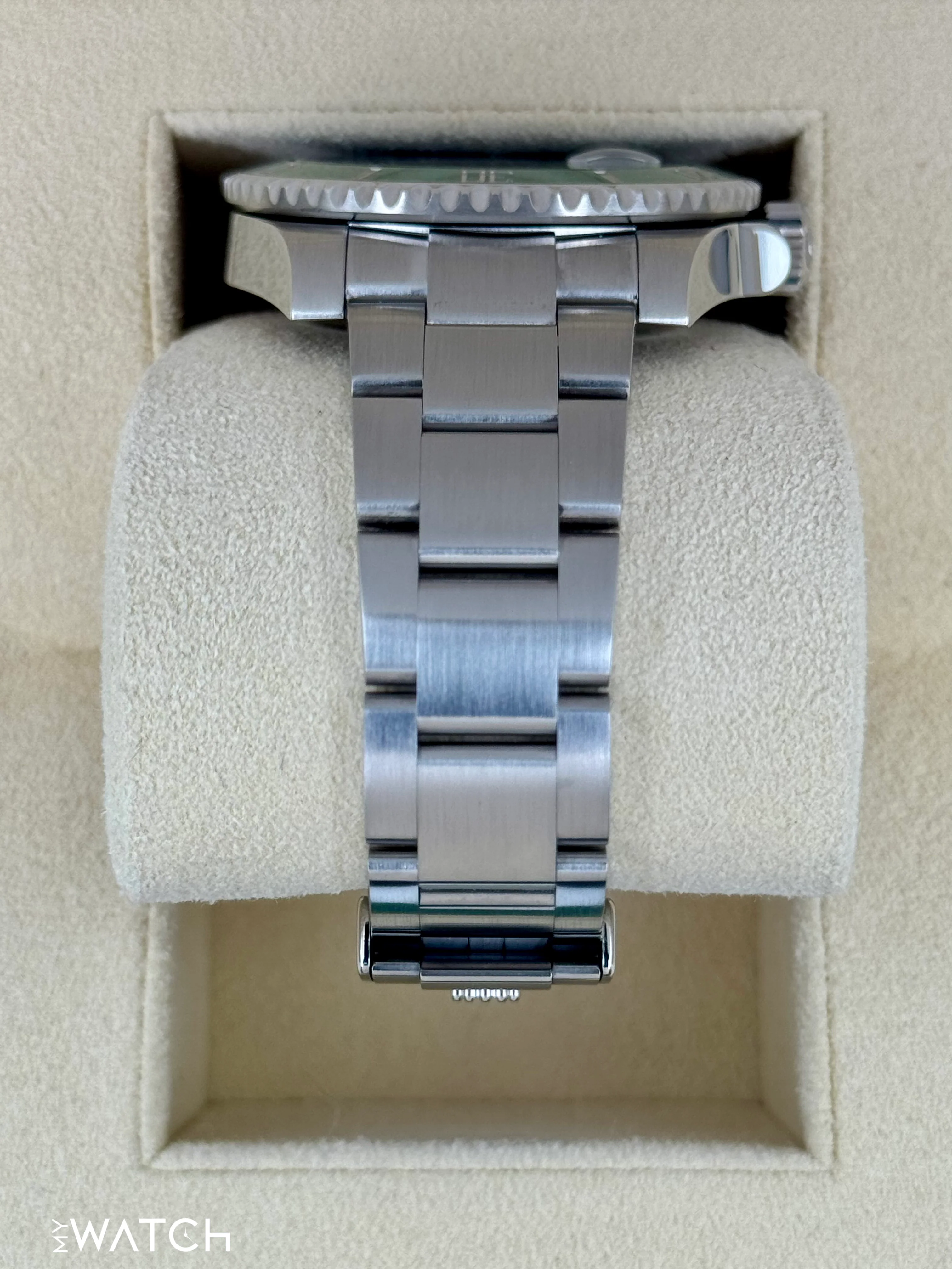 2015 Rolex Submariner “Hulk” 40mm 116610LV Green Dial - Image 3