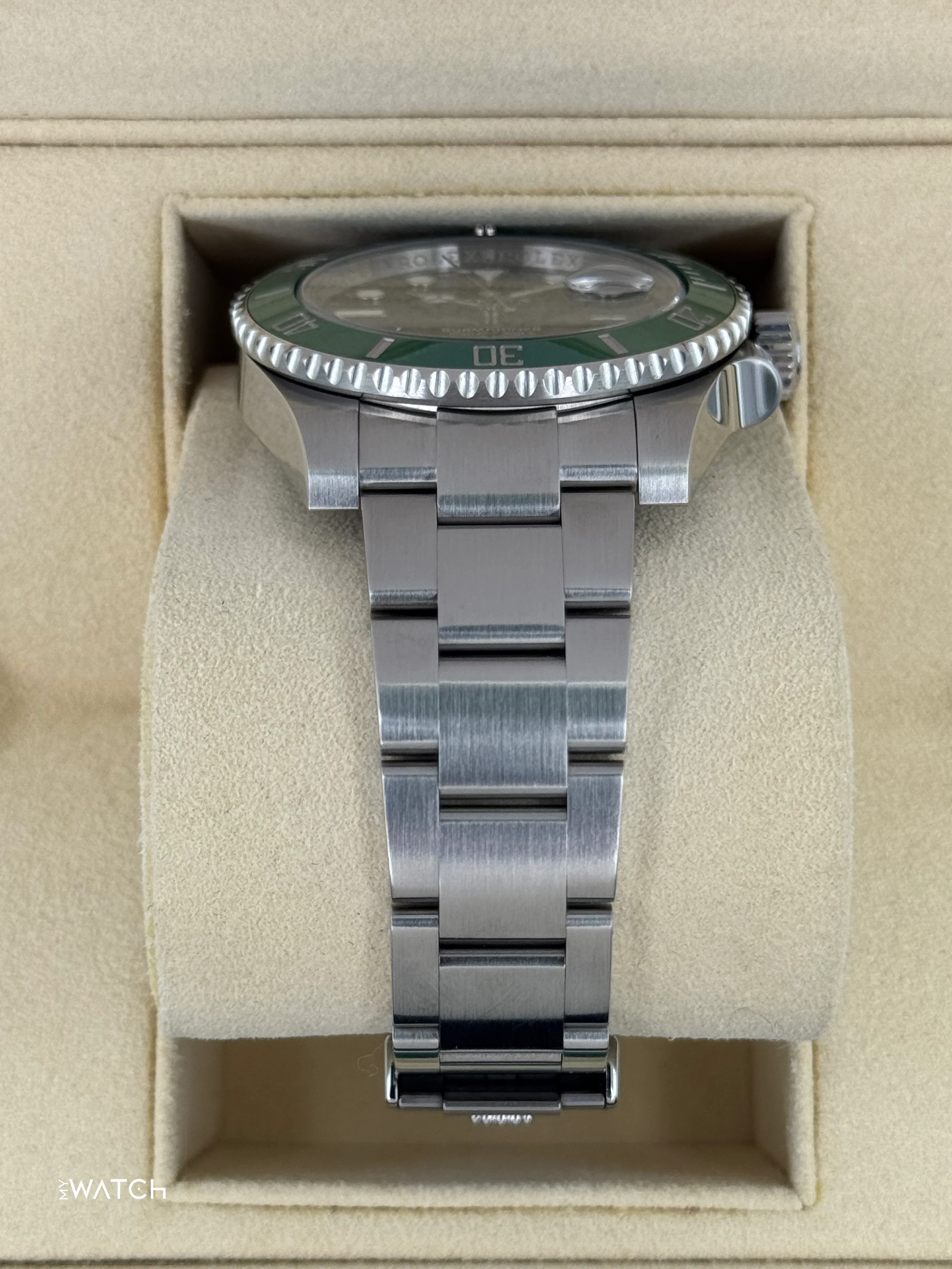2015 Rolex Submariner “Hulk” 40mm 116610LV Green Dial - Image 3