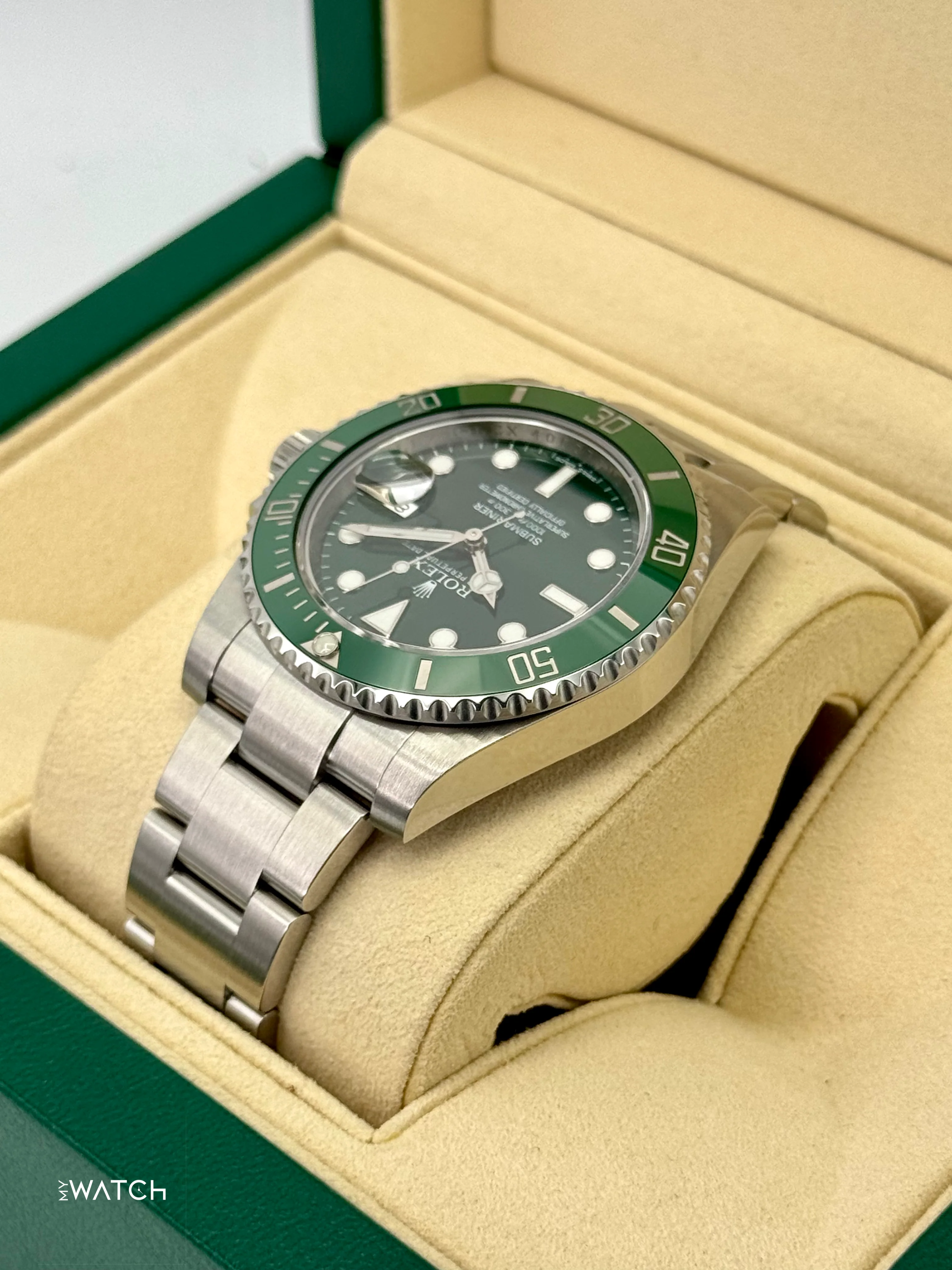 2015 Rolex Submariner “Hulk” 40mm 116610LV Green Dial - Image 7
