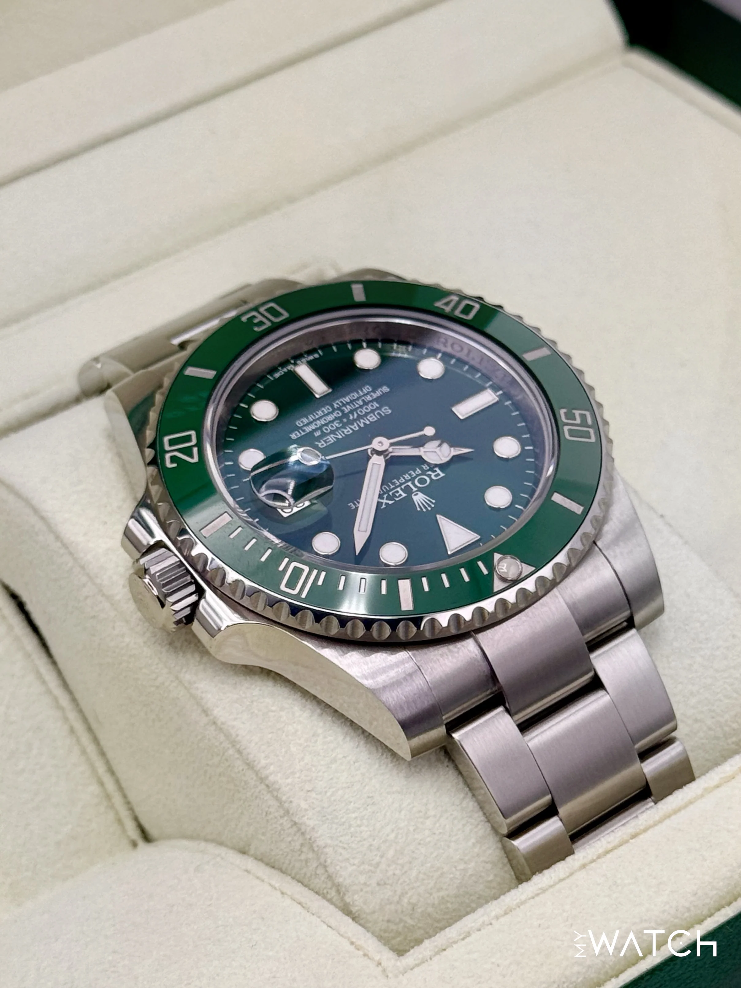2015 Rolex Submariner “Hulk” 40mm 116610LV Green Dial - Image 8