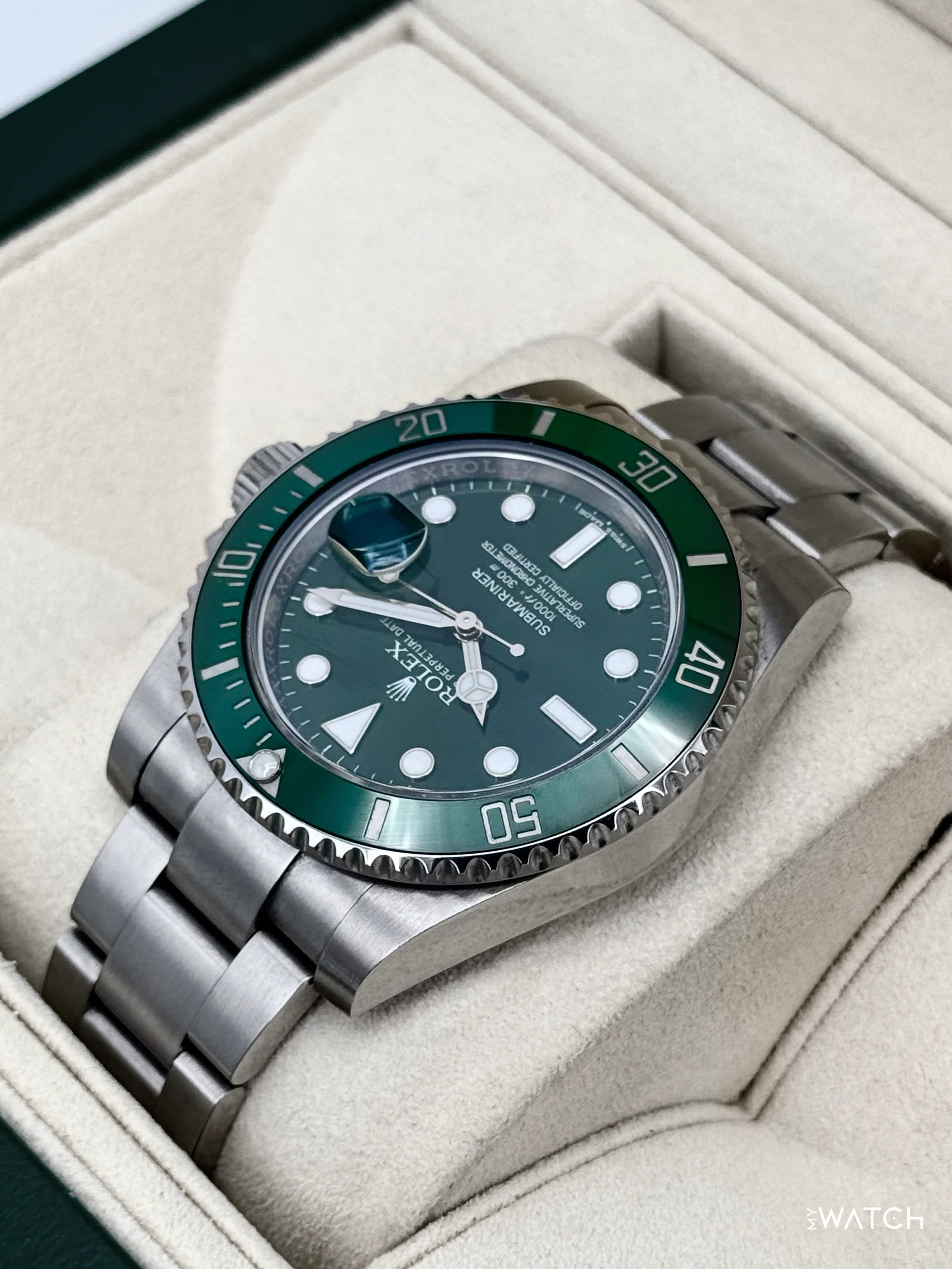2015 Rolex Submariner “Hulk” 40mm 116610LV Green Dial - Image 7