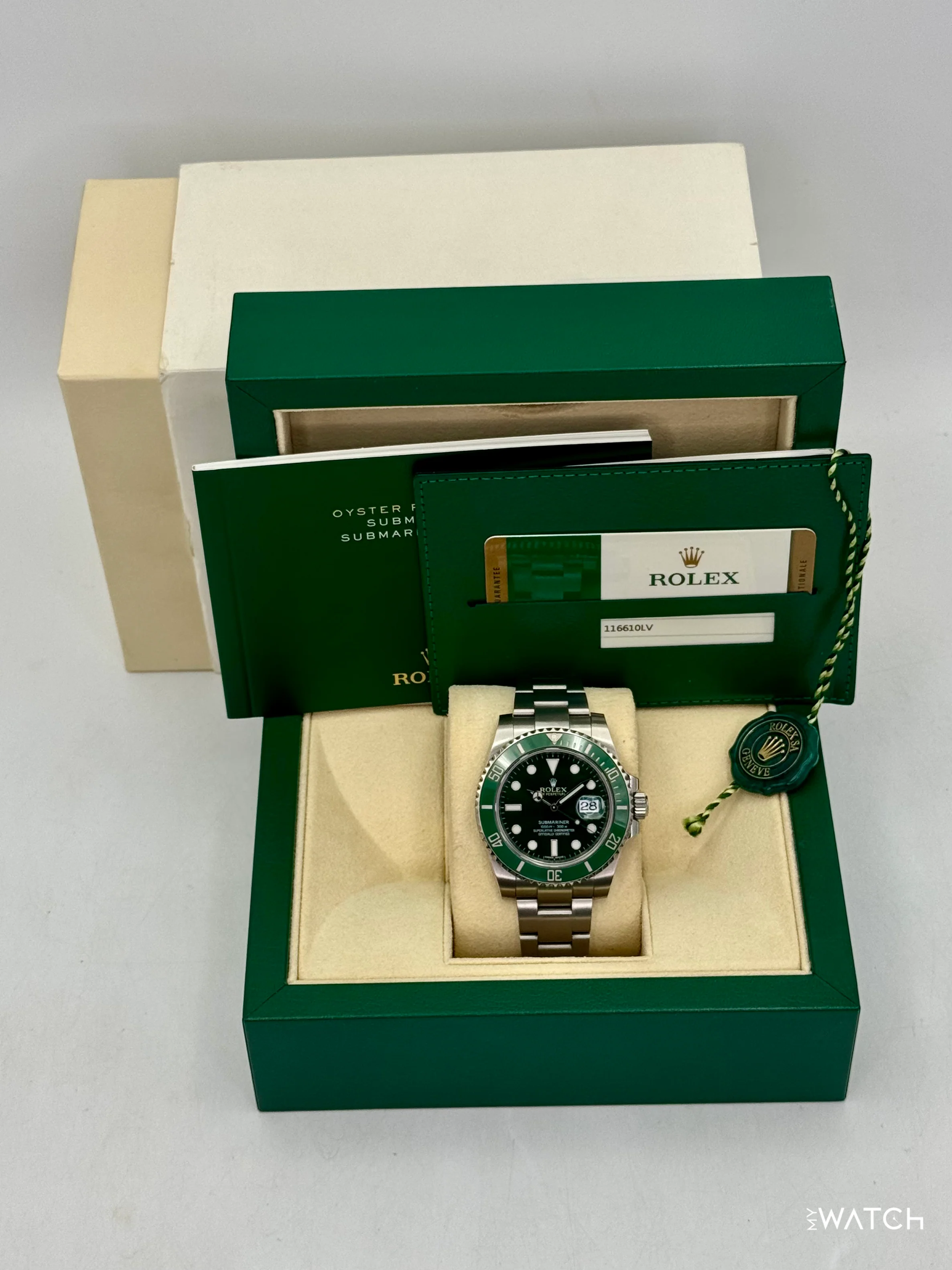 2015 Rolex Submariner “Hulk” 40mm 116610LV Green Dial - Image 9