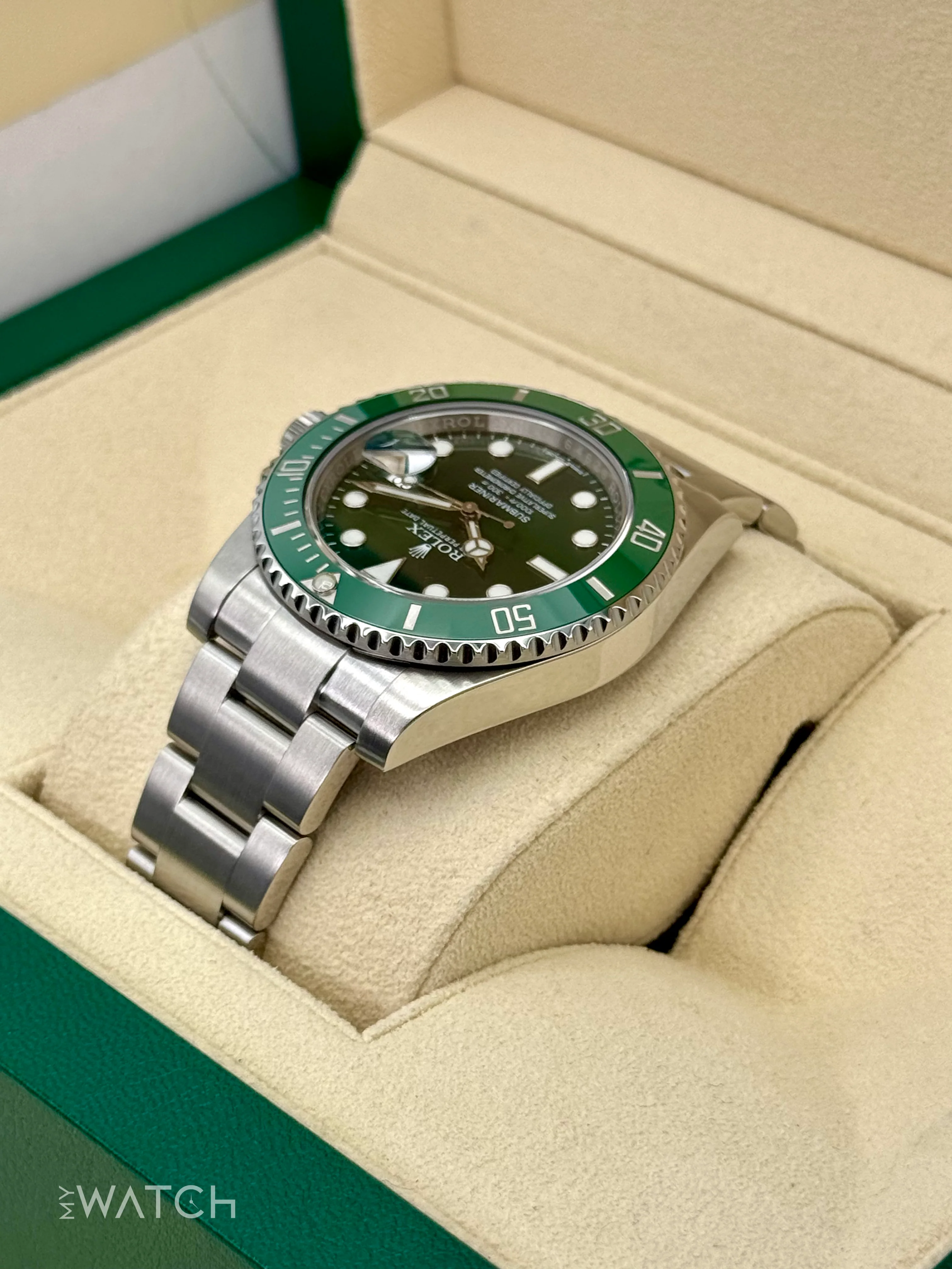2015 Rolex Submariner “Hulk” 40mm 116610LV Green Dial - Image 7