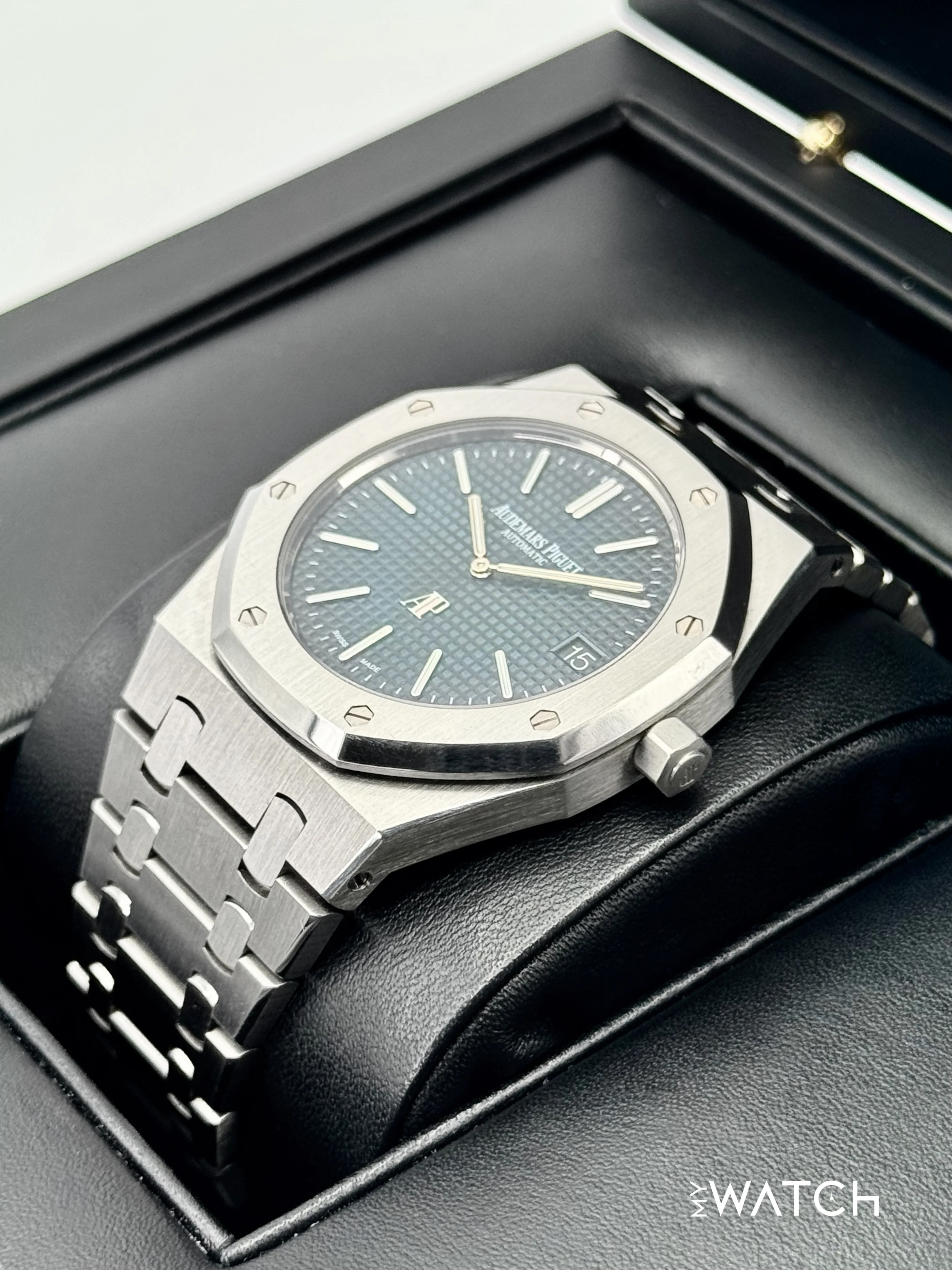 2016 Audemars Piguet  Royal Oak  39mm 15202ST Stainless Steel Blue Dial - Image 4