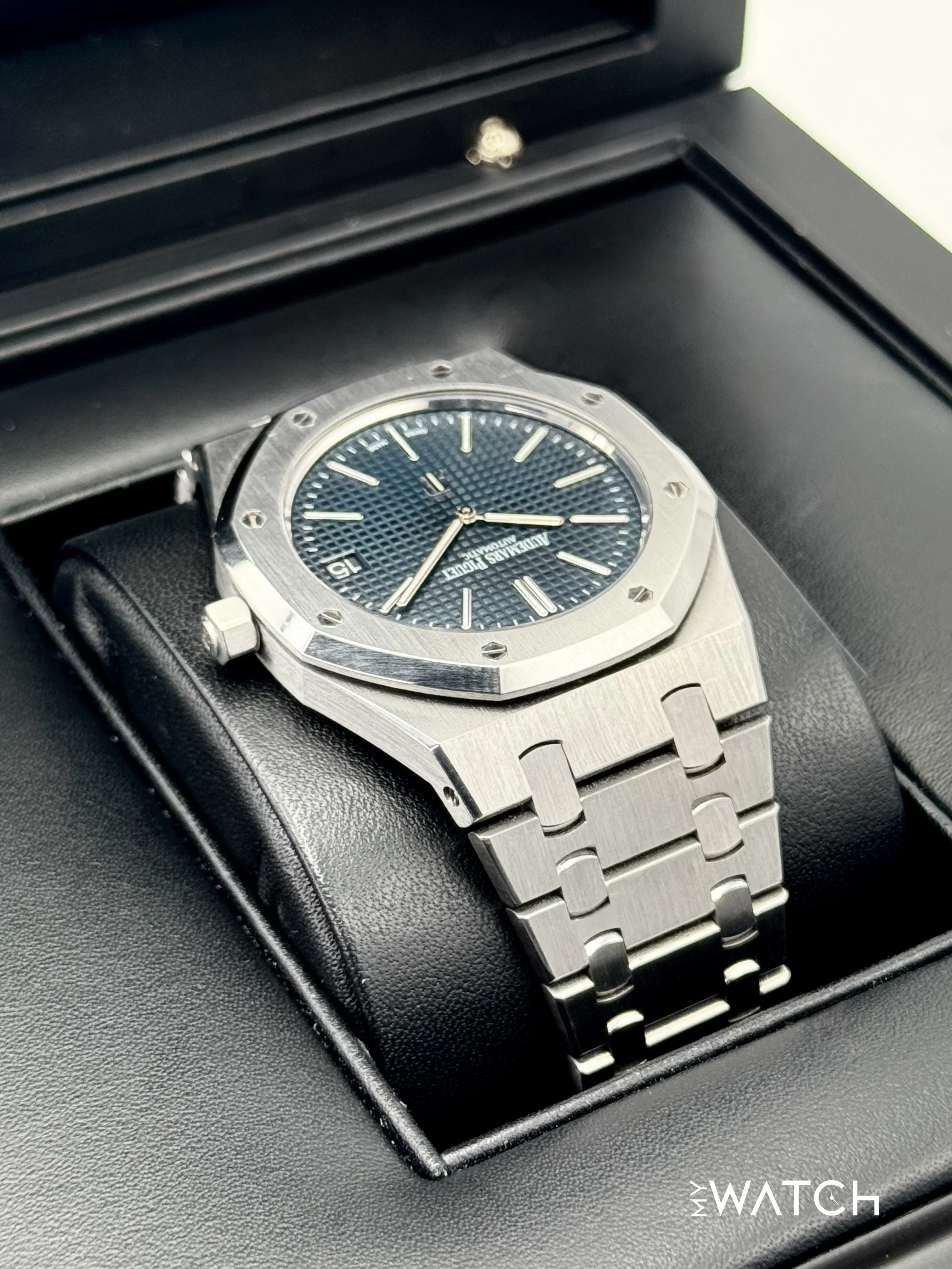 2016 Audemars Piguet  Royal Oak  39mm 15202ST Stainless Steel Blue Dial - Image 6