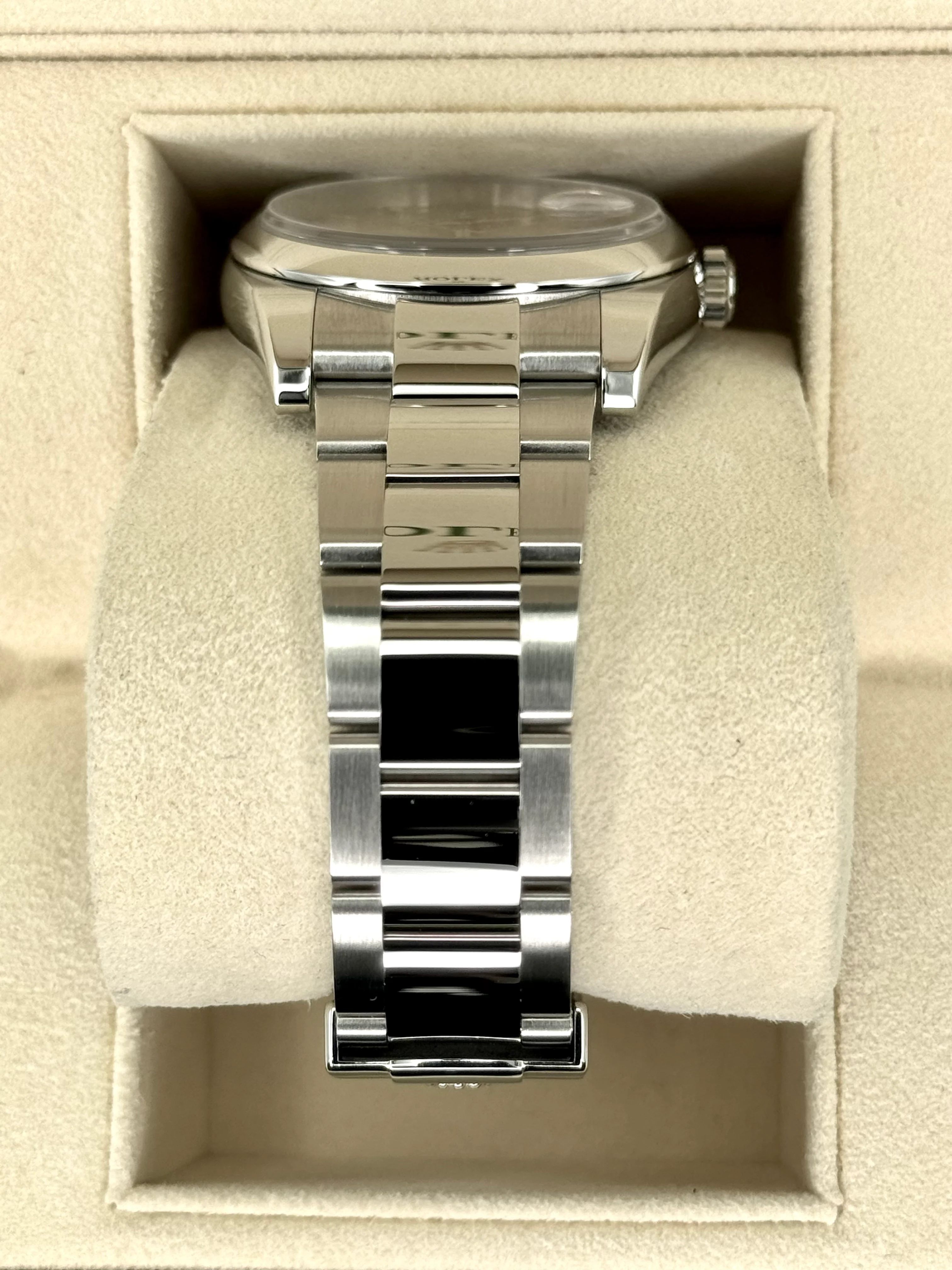 2016 Rolex Datejust 36mm 116200 Stainless Steel Oyster Silver Dial - Image 3