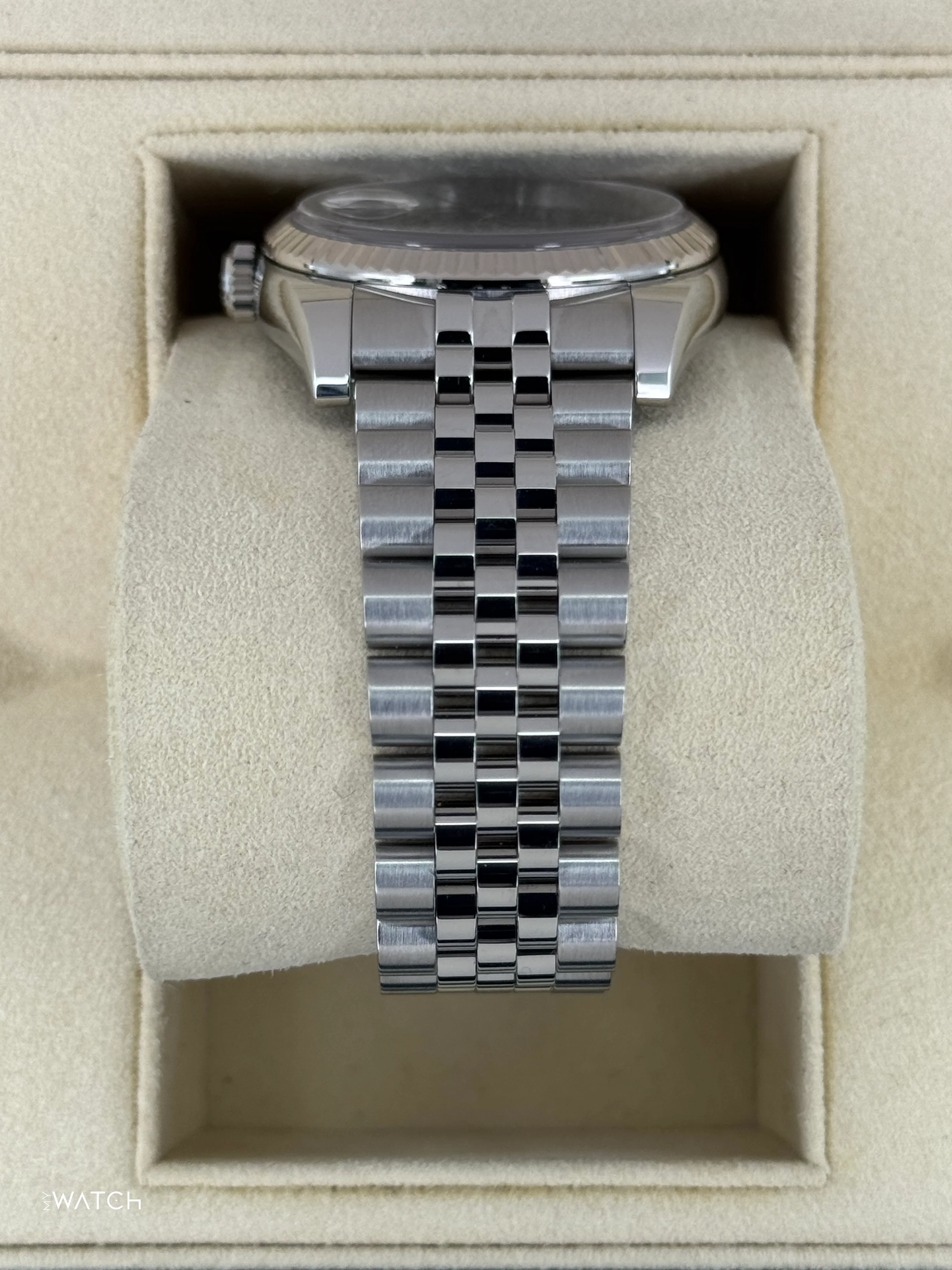 2016 Rolex Datejust 36mm 116234 Stainless Steel Jubilee Black Dial - Image 4