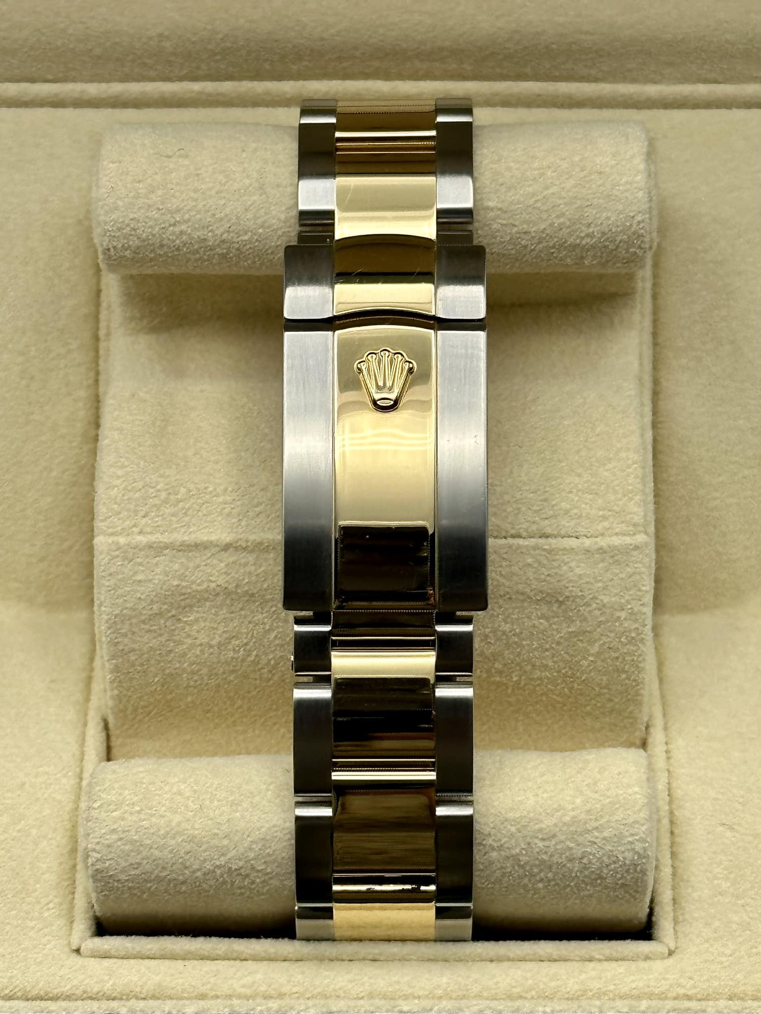 2016 Rolex Datejust 41mm 116333 Two-Tone Oyster Wimbledon Dial - Image 2