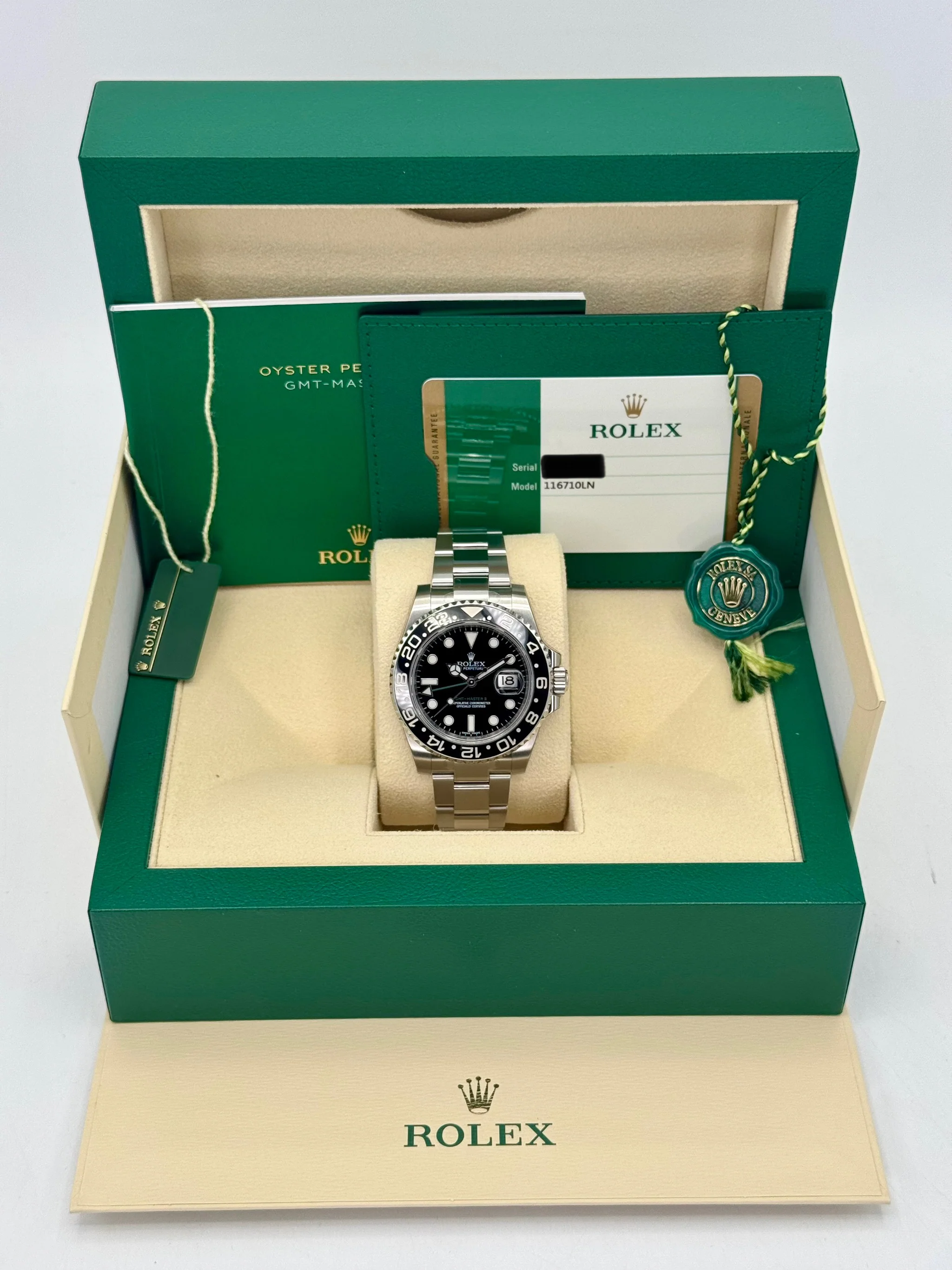NEW OLD STOCK 2016 Rolex GMT-Master II 40mm 116710LN Black Dial - Image 11