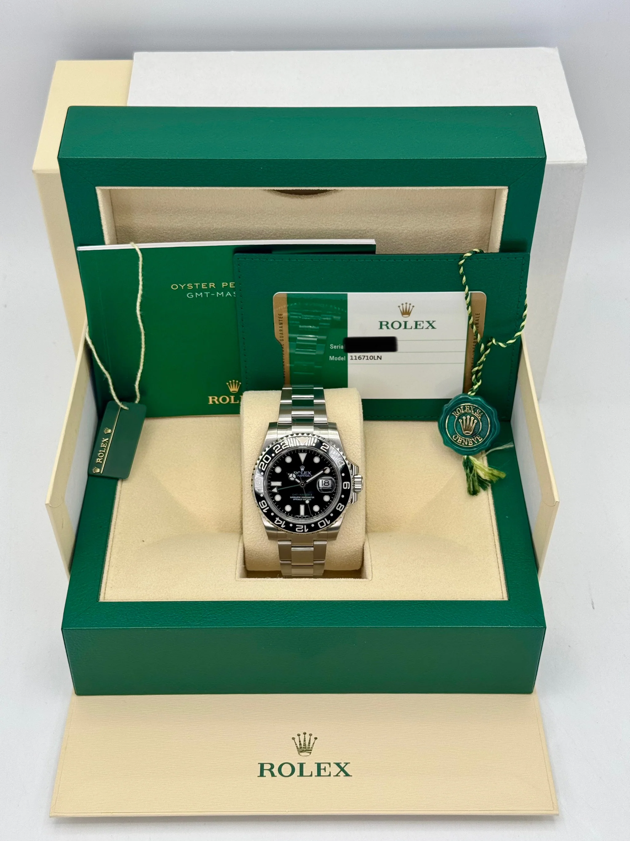 NEW OLD STOCK 2016 Rolex GMT-Master II 40mm 116710LN Black Dial - Image 12