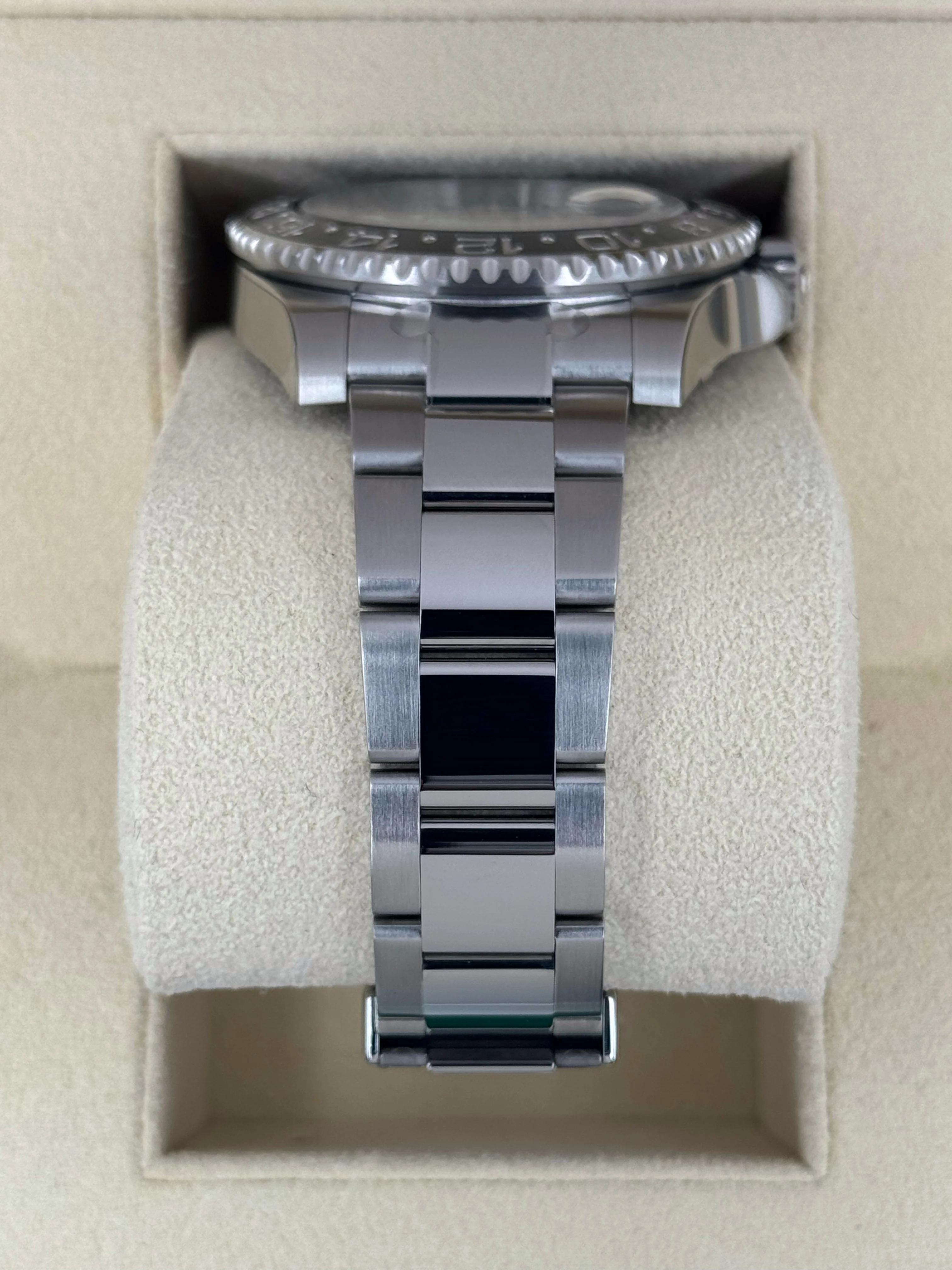 NEW OLD STOCK 2016 Rolex GMT-Master II 40mm 116710LN Black Dial - Image 3