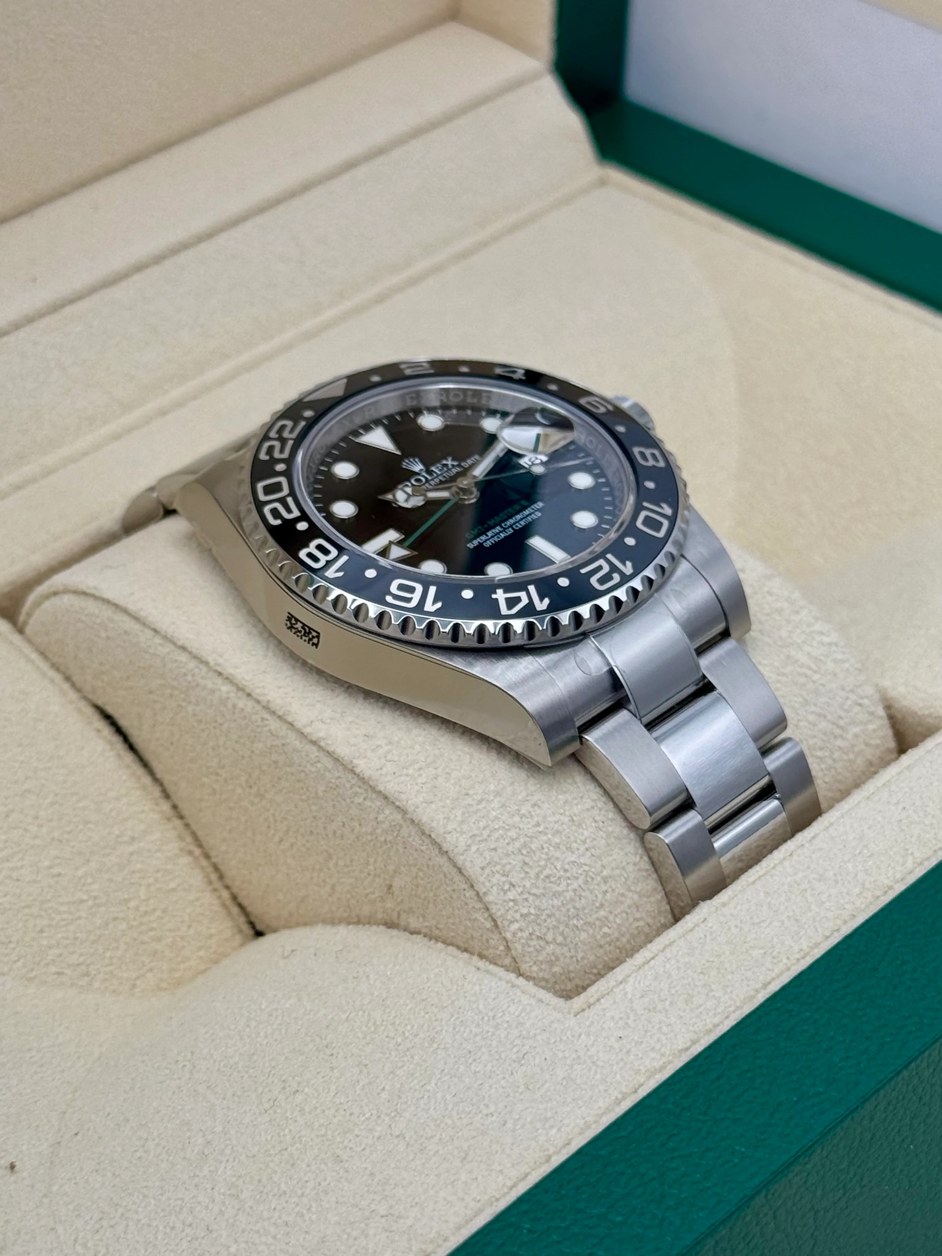 NEW OLD STOCK 2016 Rolex GMT-Master II 40mm 116710LN Black Dial - Image 6
