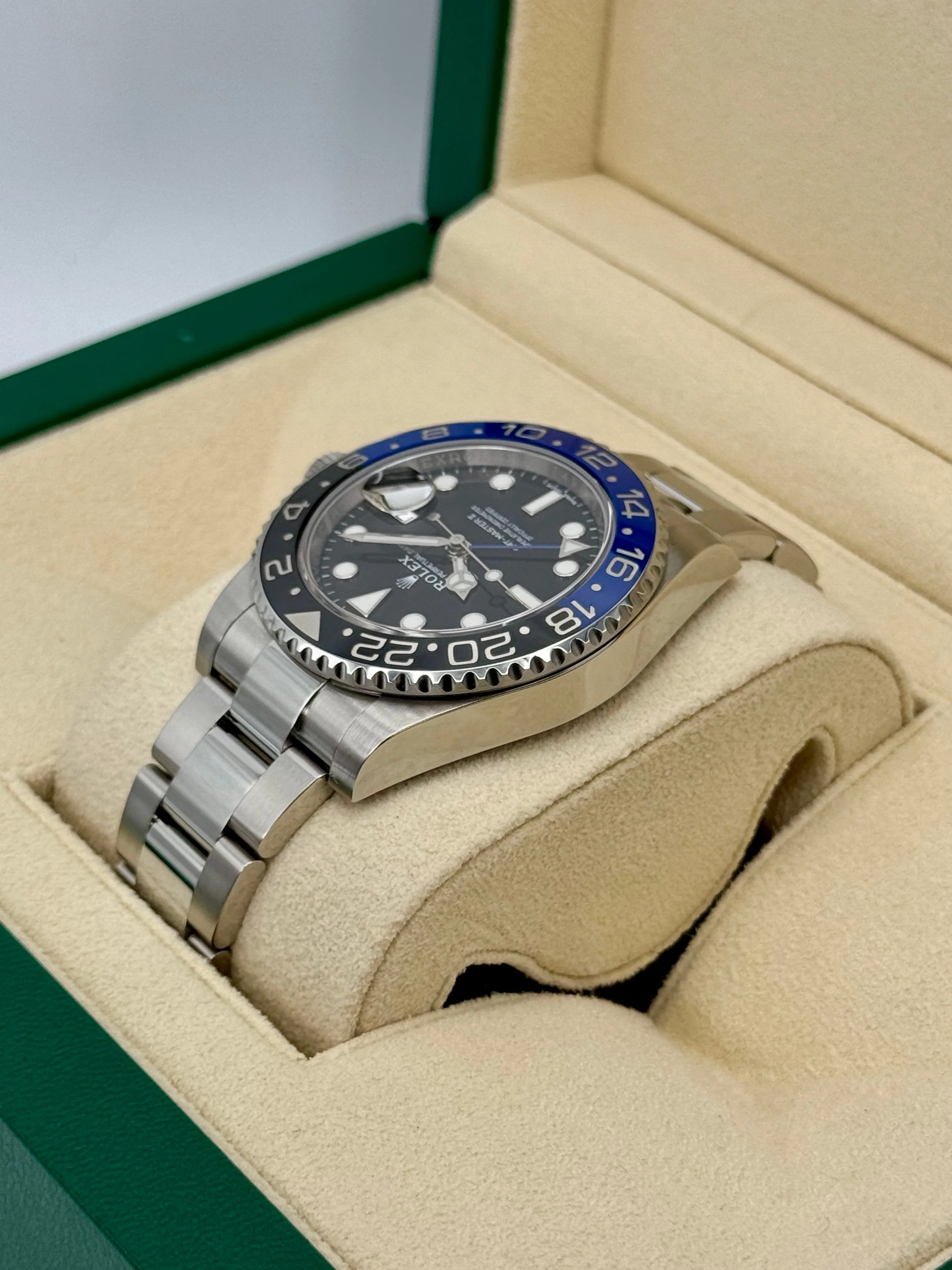 2016 Rolex GMT-Master II "Batman" 40mm 116710BLNR Oyster - Image 7