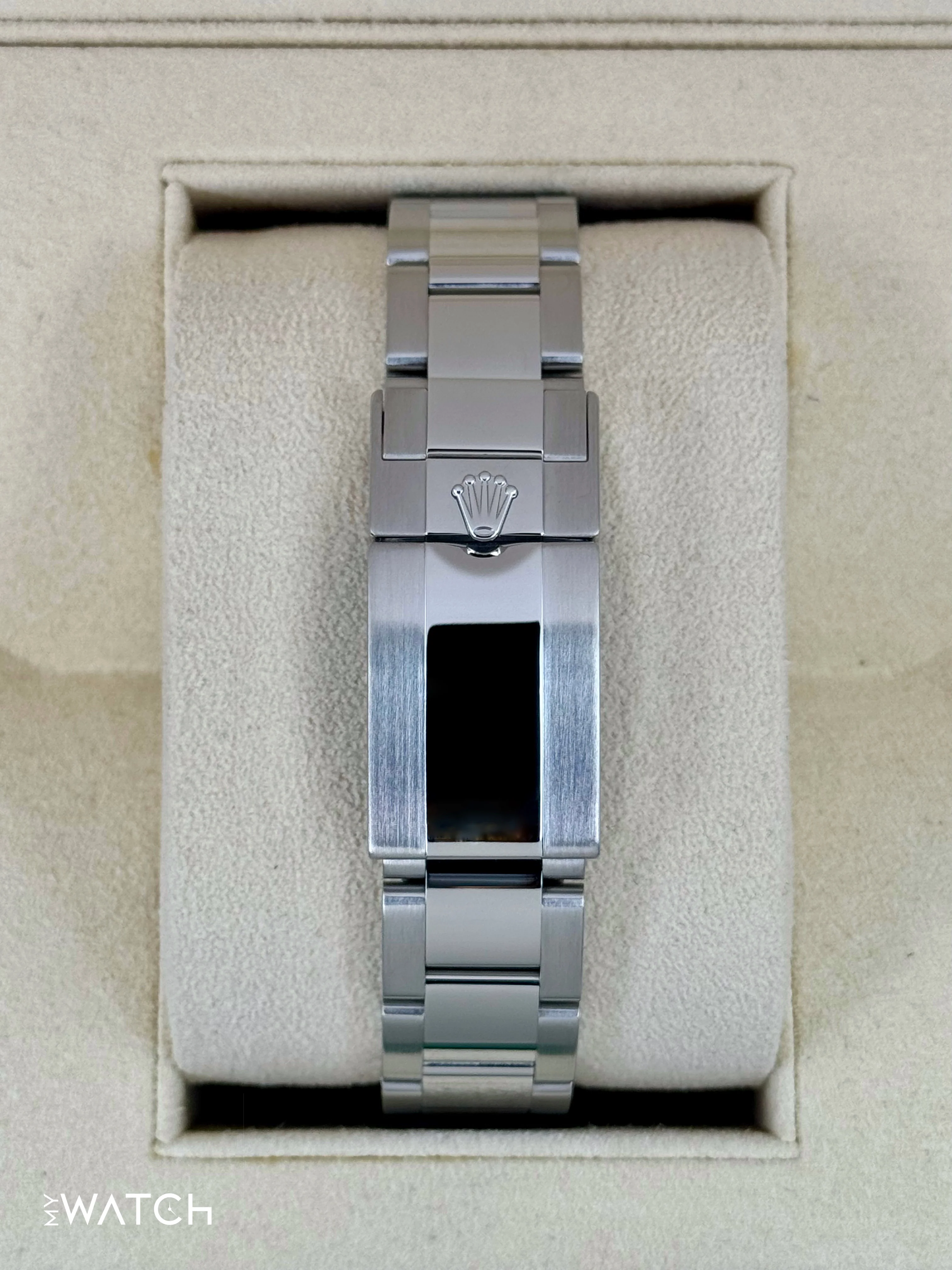 2016 Rolex GMT-Master II "Batman" 40mm 116710BLNR Oyster - Image 2