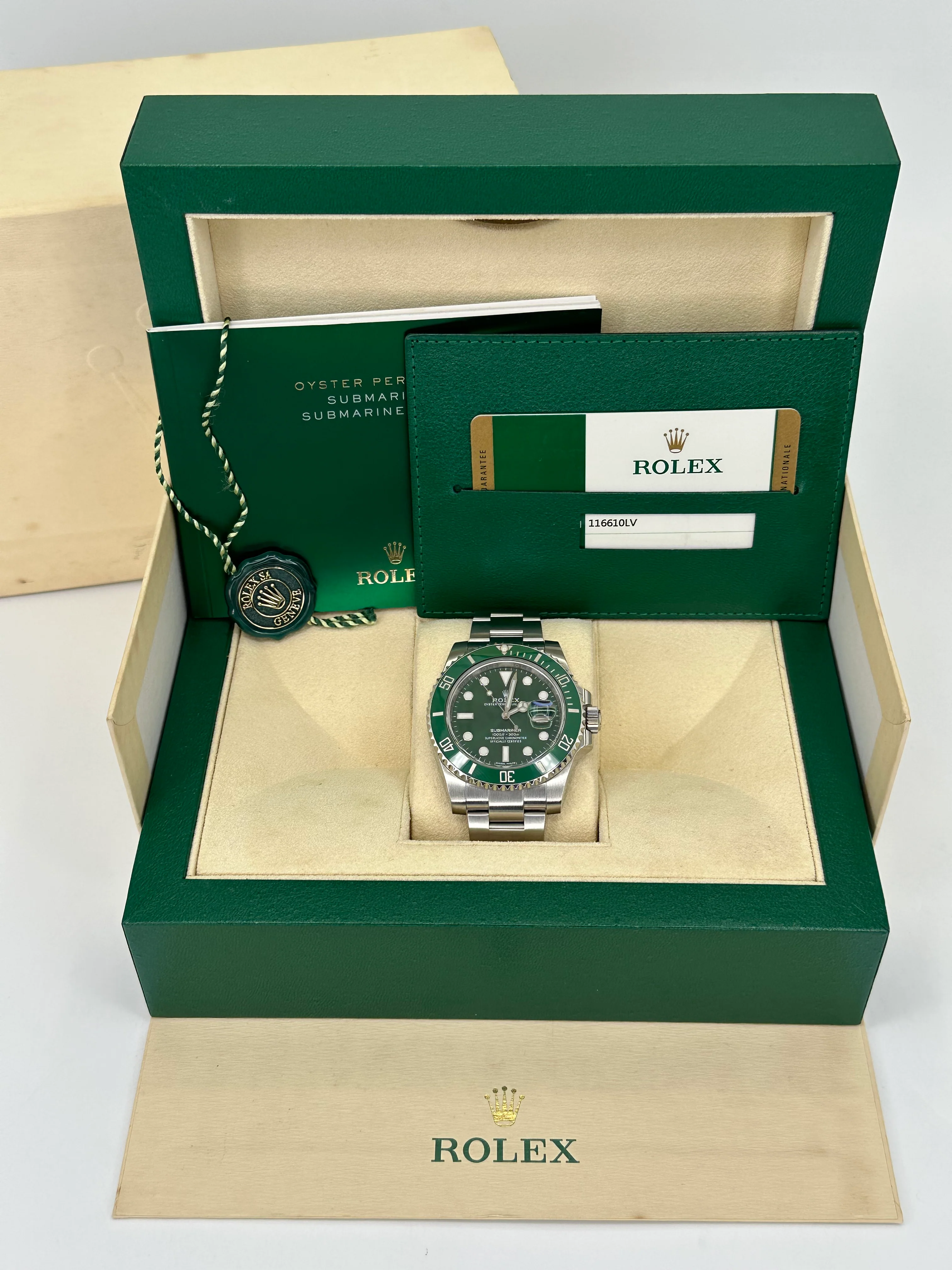 2016 Rolex Submariner "Hulk" 40mm 116610LV Green Dial - Image 12