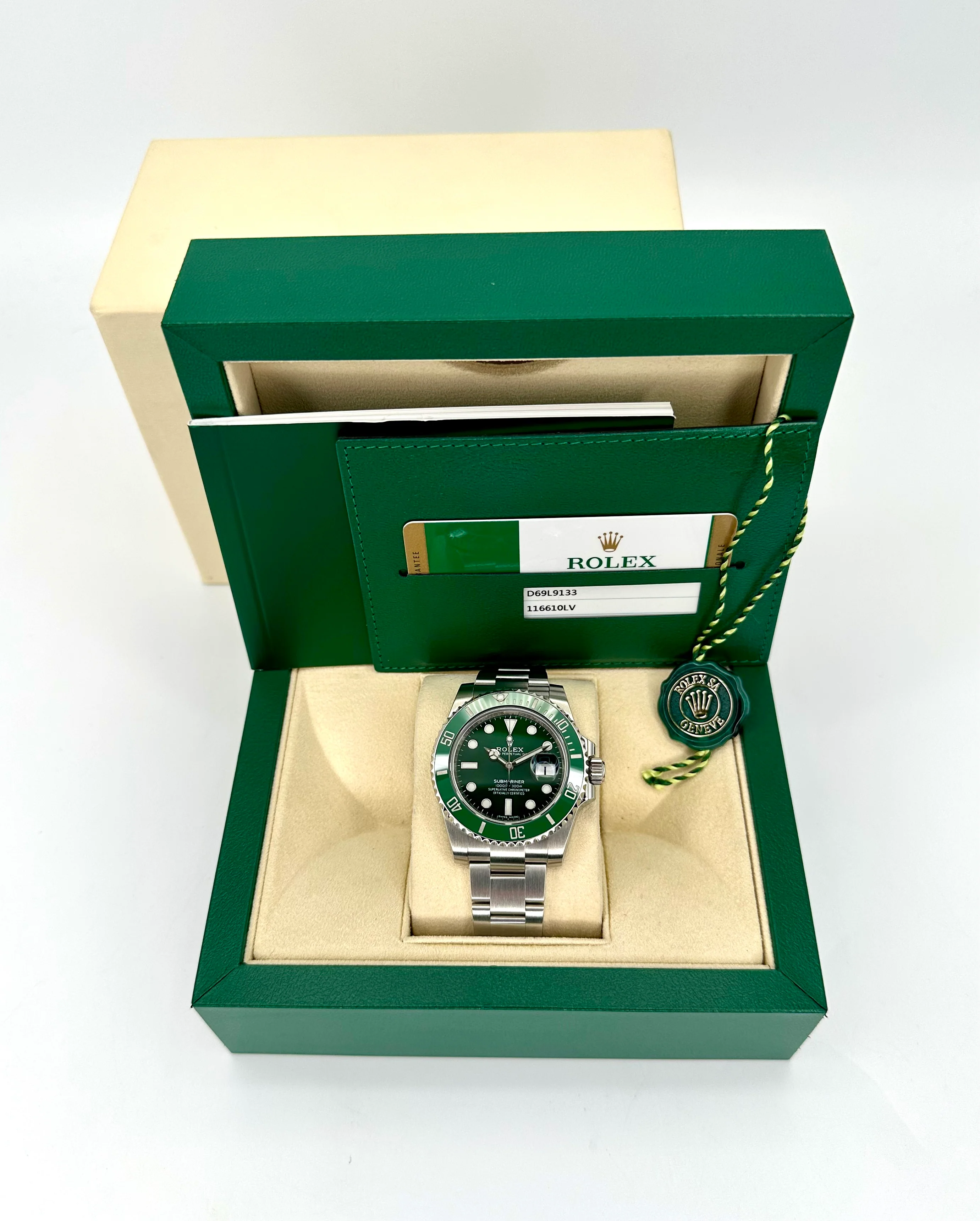 2016 Rolex Submariner "Hulk" 40mm 116610LV Green Dial - Image 12