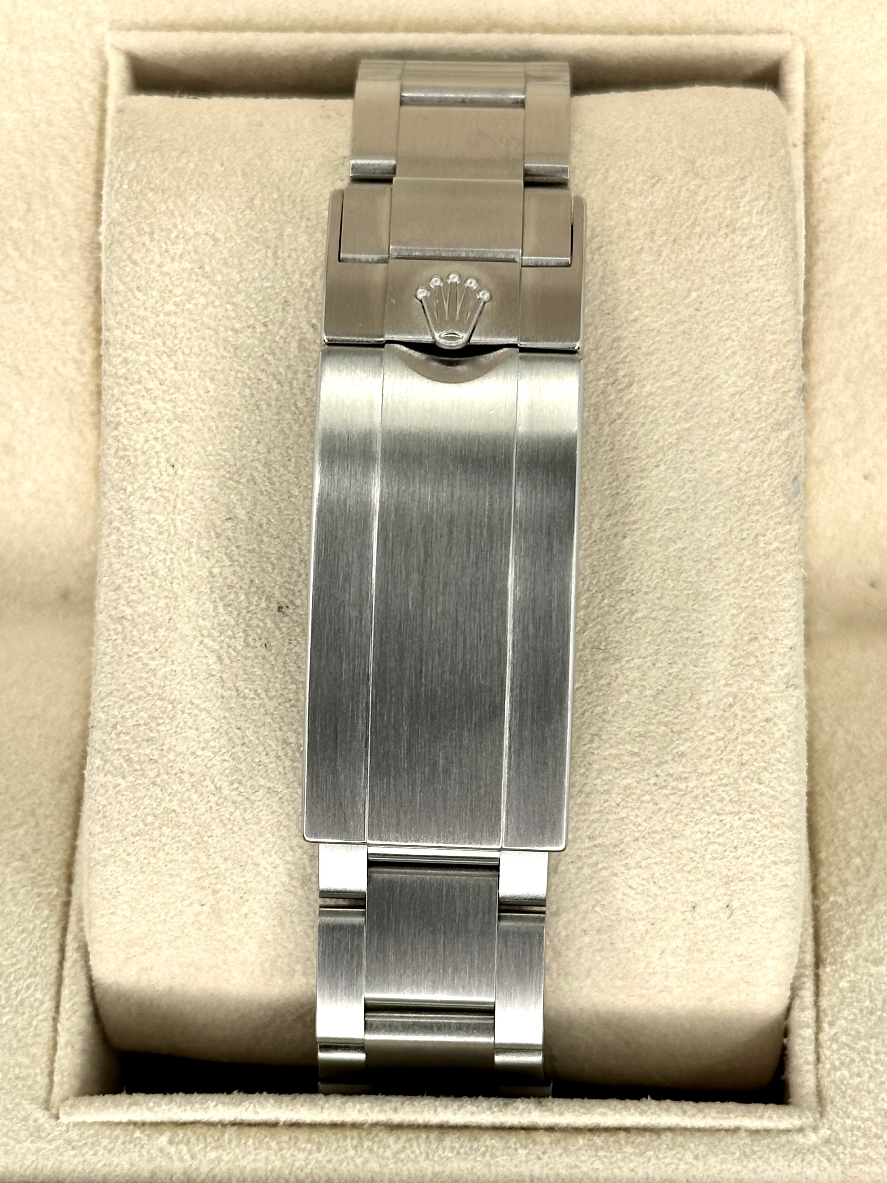 2016 Rolex Submariner "Hulk" 40mm 116610LV Green Dial - Image 2