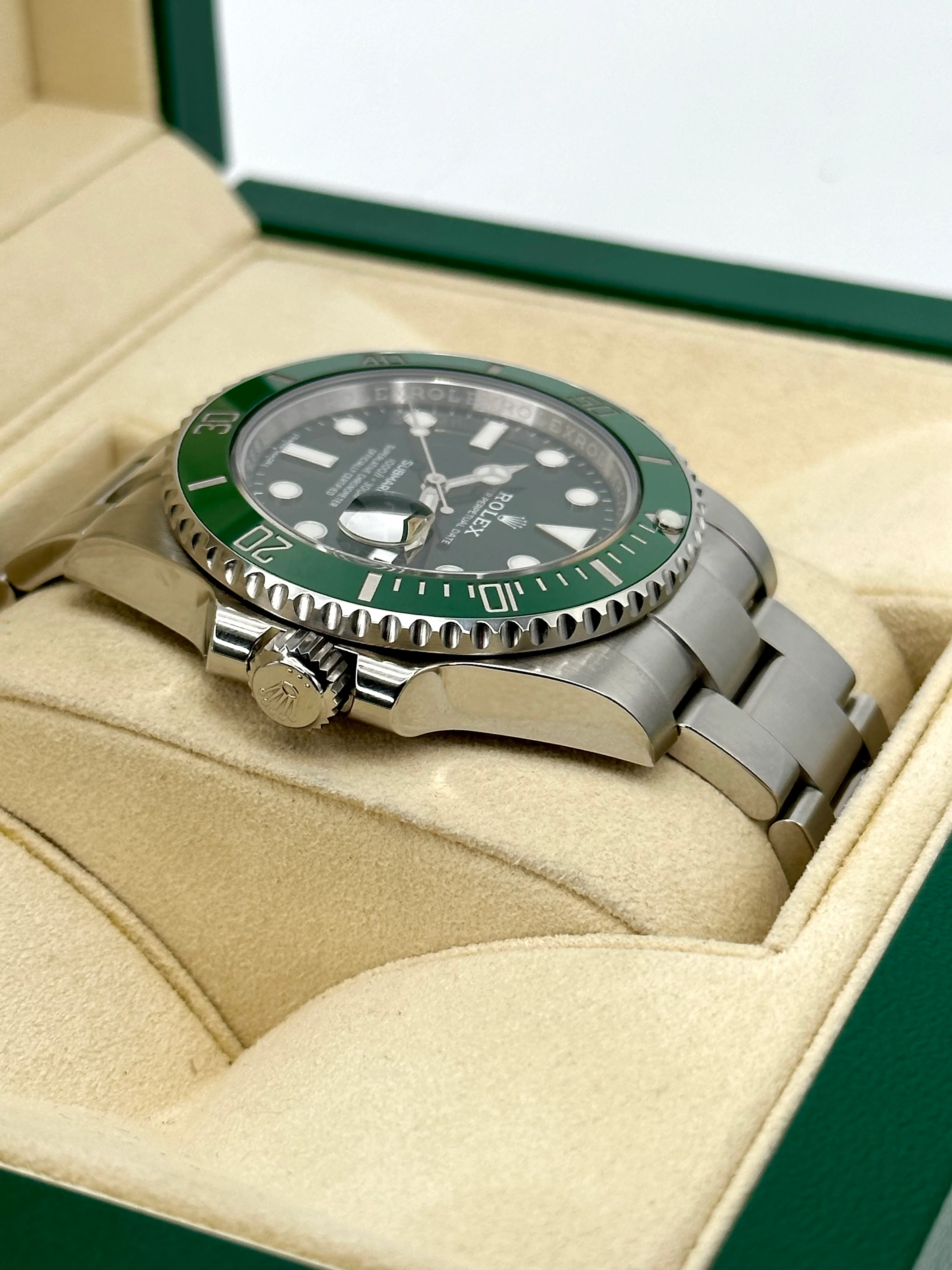 2016 Rolex Submariner "Hulk" 40mm 116610LV Green Dial - Image 8