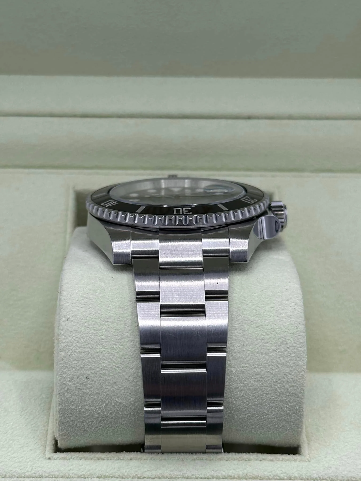 2016 Rolex Submariner 40mm 116610LN Stainless Steel Black Dial - Image 4